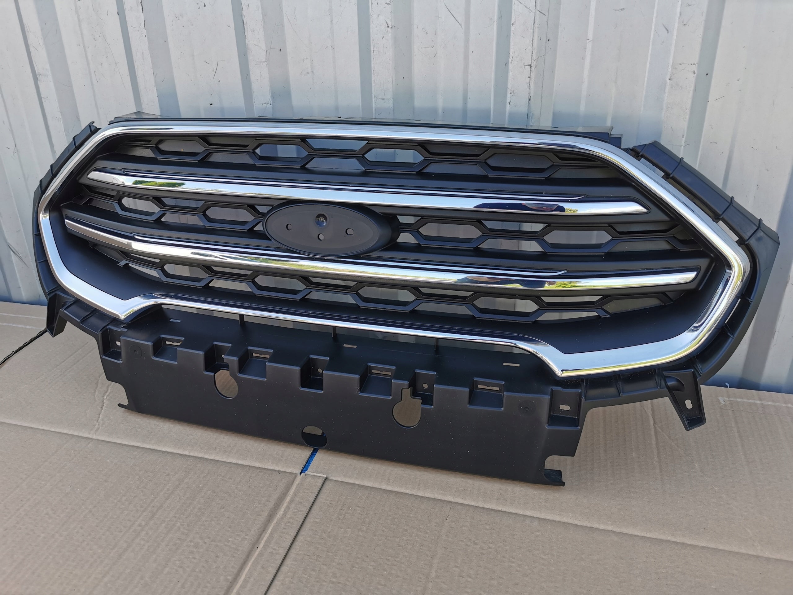 Kühlergrill Ford 1 II ECOSPORT FRONTGRILL GN1517B968EF Kühlergitter