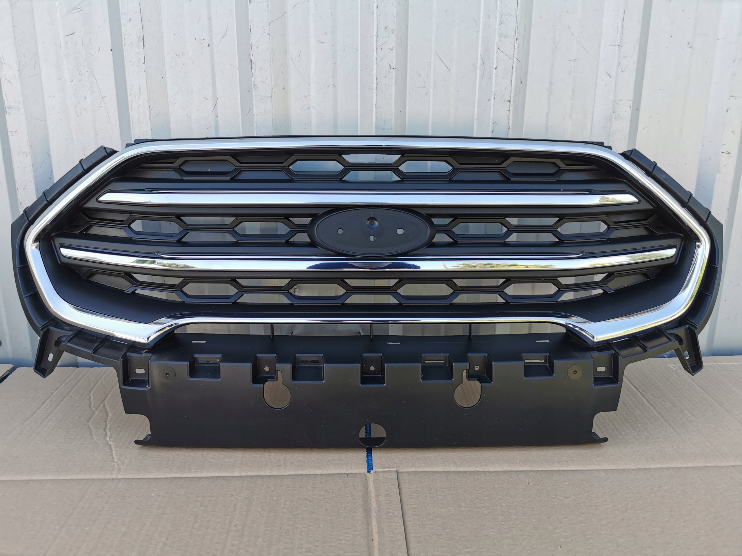 Kühlergrill Ford 1 II ECOSPORT FRONTGRILL GN1517B968EF Kühlergitter