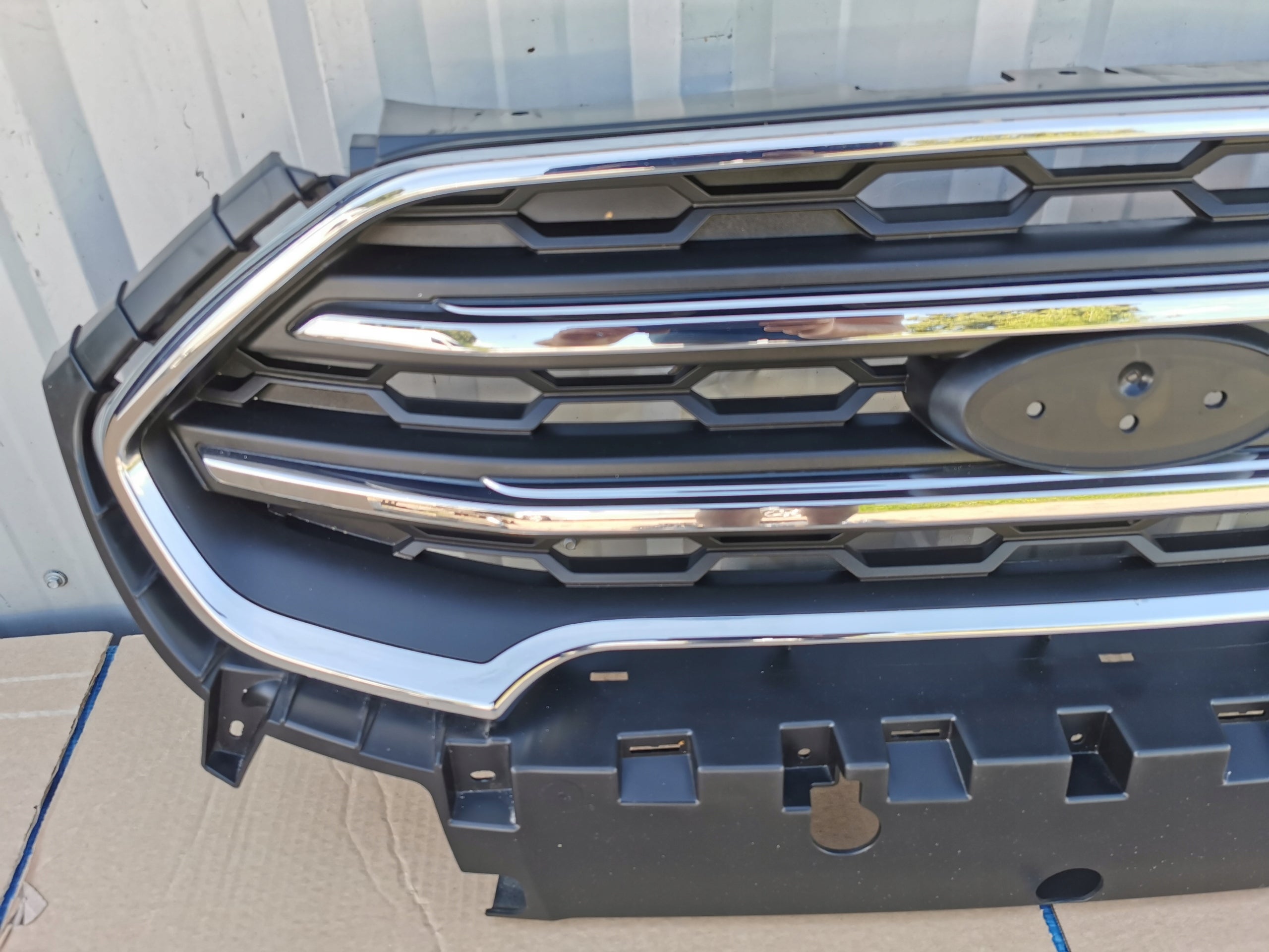 Kühlergrill Ford 1 II ECOSPORT FRONTGRILL GN1517B968EF Kühlergitter