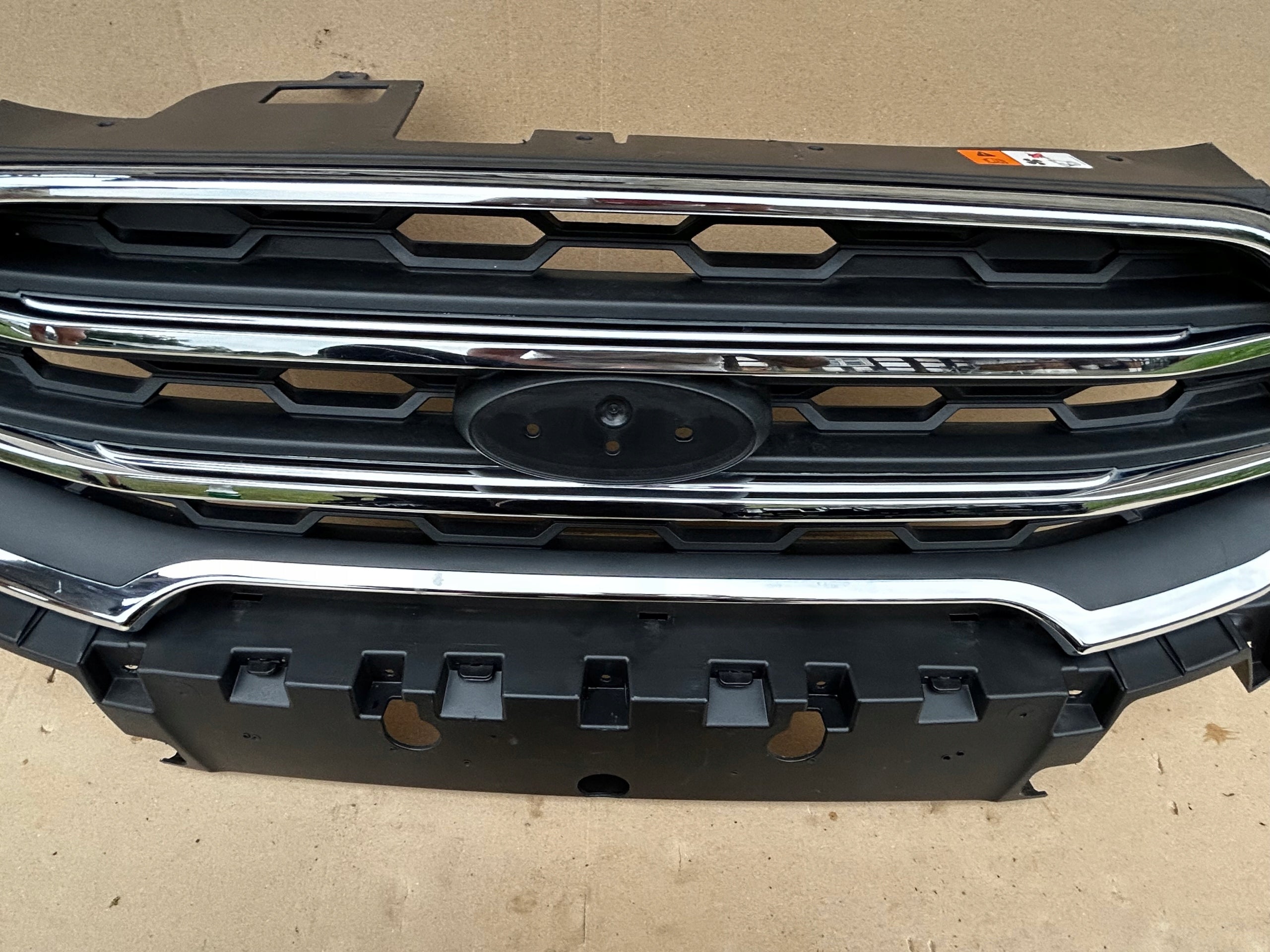 Kühlergrill Ford I 1 2 ECOSPORT FRONTGRILL GN1517B968EW Kühlergitter