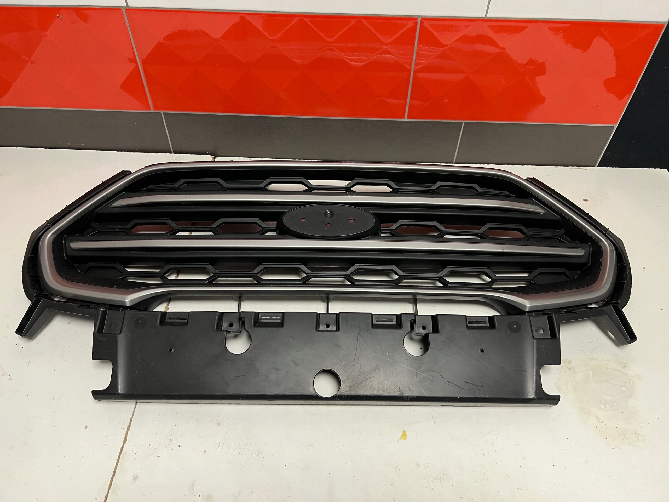 Kühlergrill Ford ECOSPORT I 1 FRONTGRILL LIFT17ATRAPA Kühlergitter