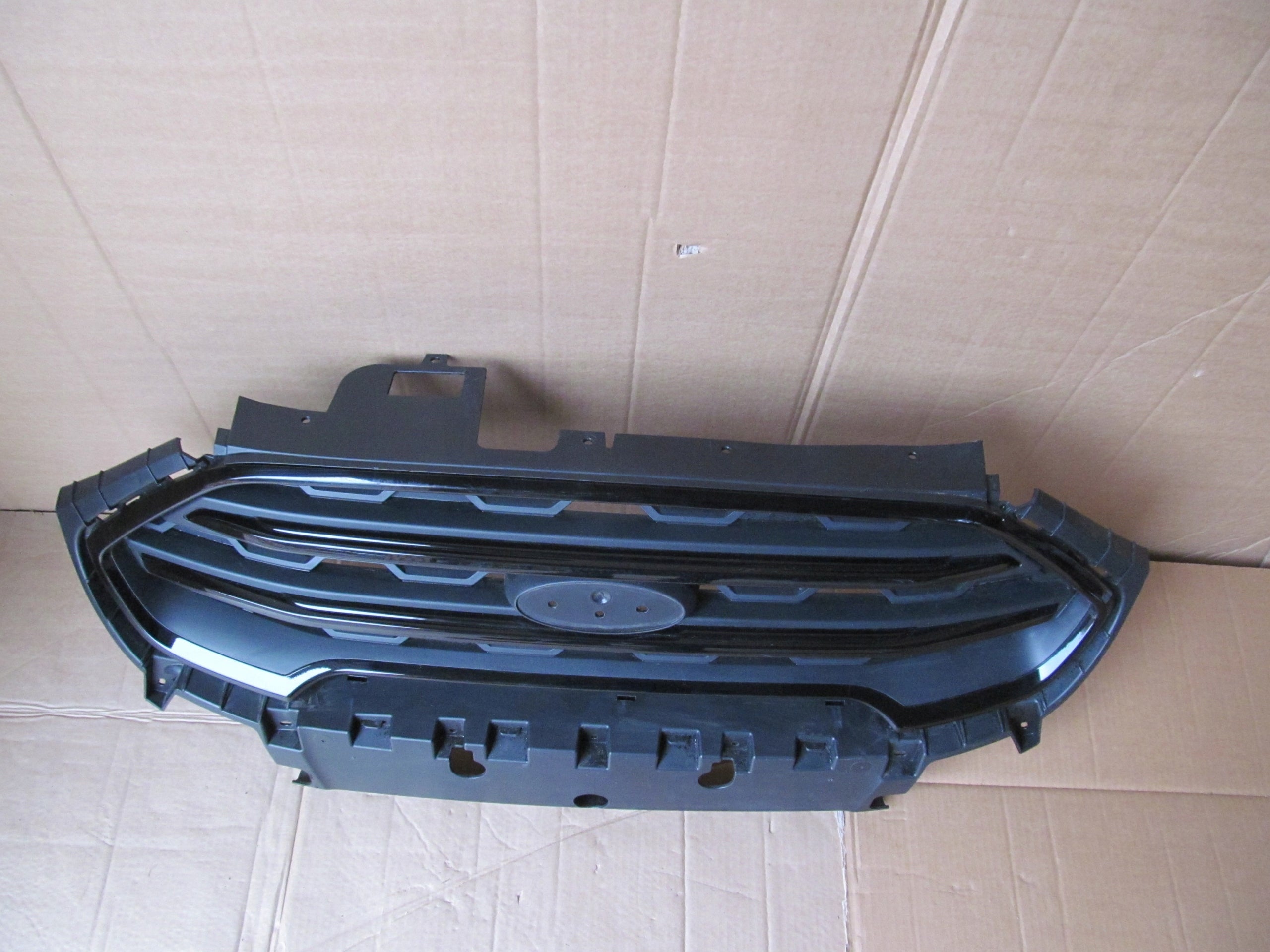 Kühlergrill Ford II 1 2 ECOSPORT FRONTGRILL GN1517B968 Kühlergitter