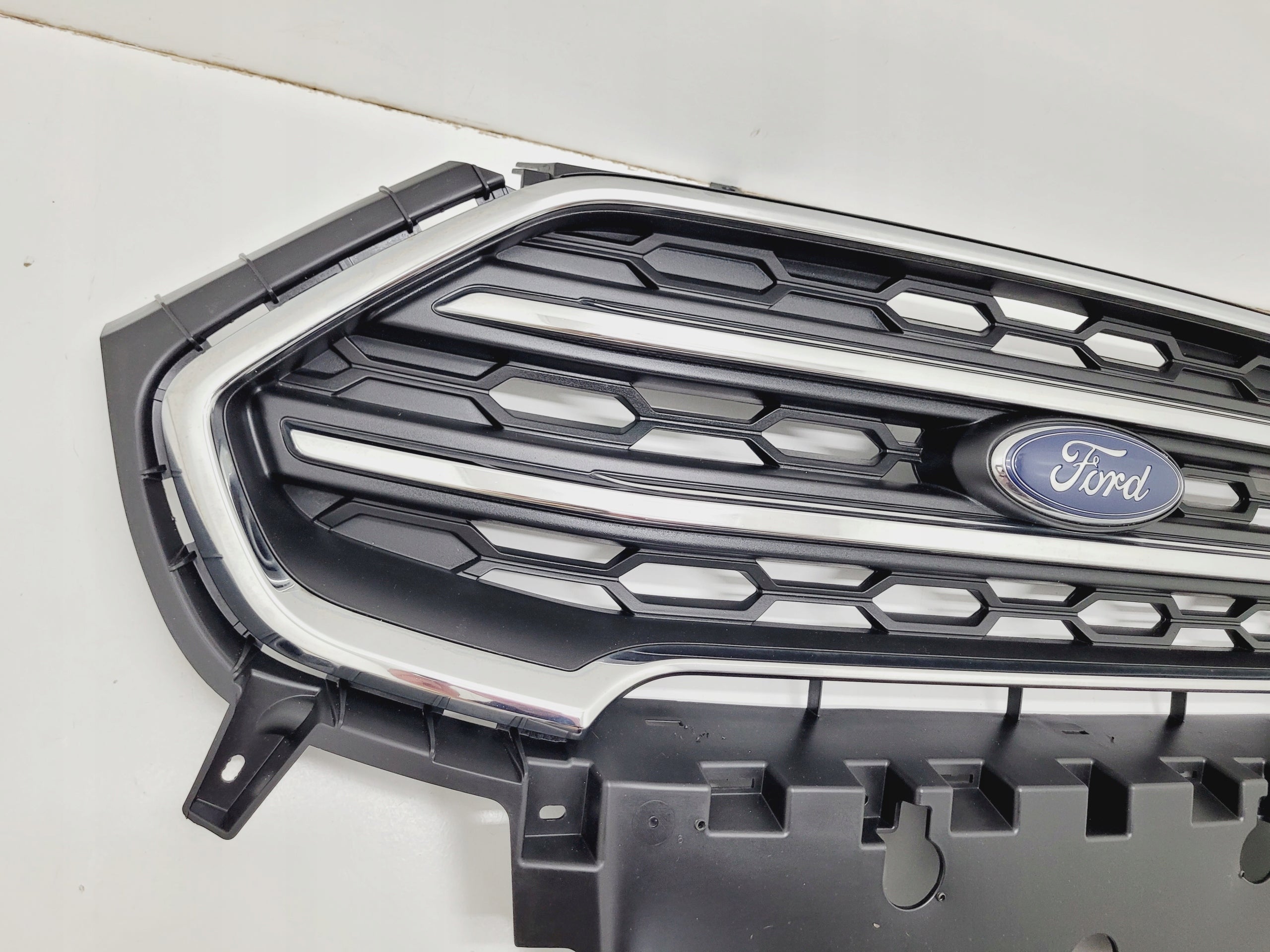 Kühlergrill Ford ECOSPORT I 1 2 II FRONTGRILL T2II17GRILLA Kühlergitter