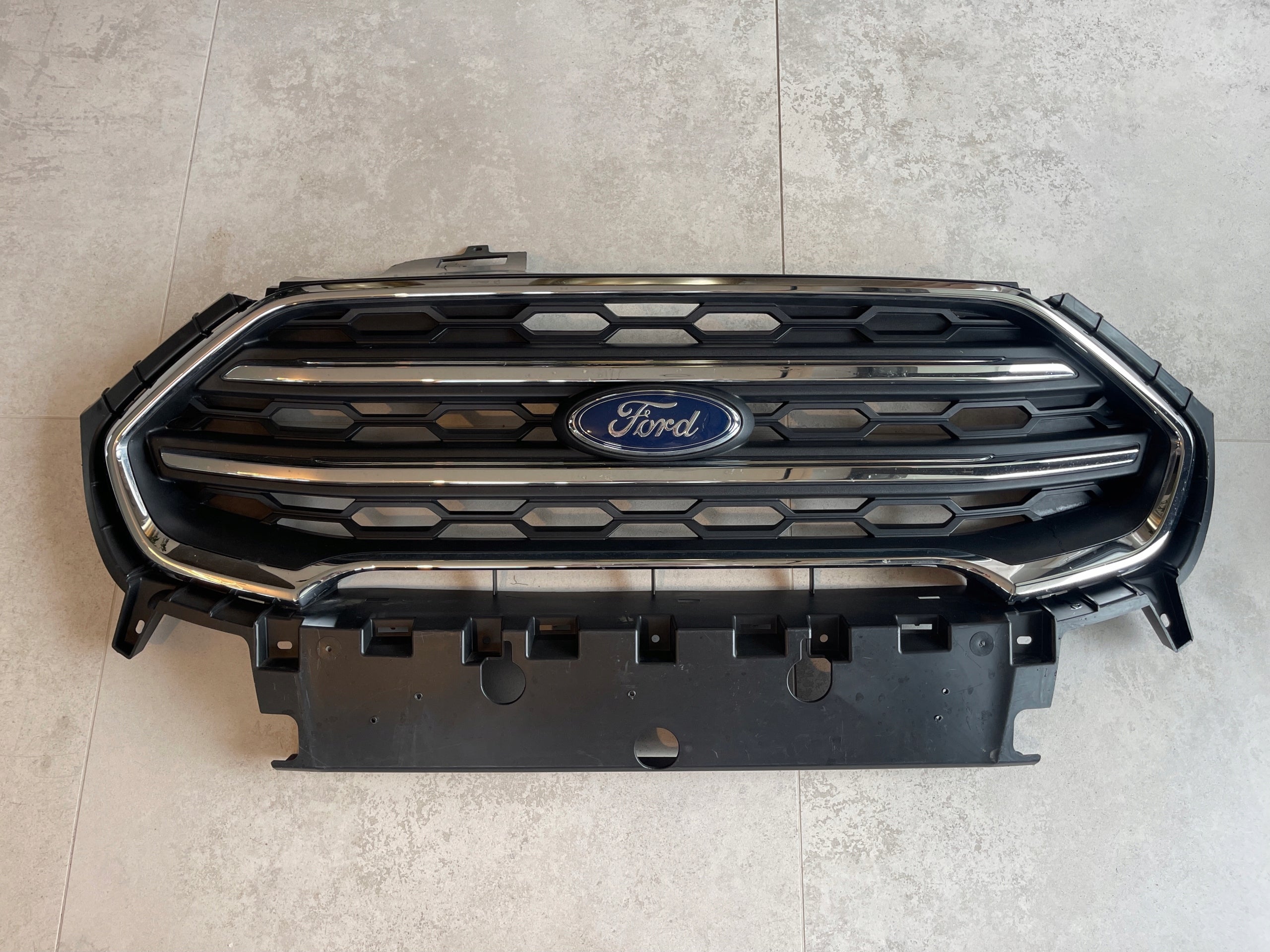 Kühlergrill Ford II 2 1 ECOSPORT FRONTGRILL GN1517B968gr Kühlergitter