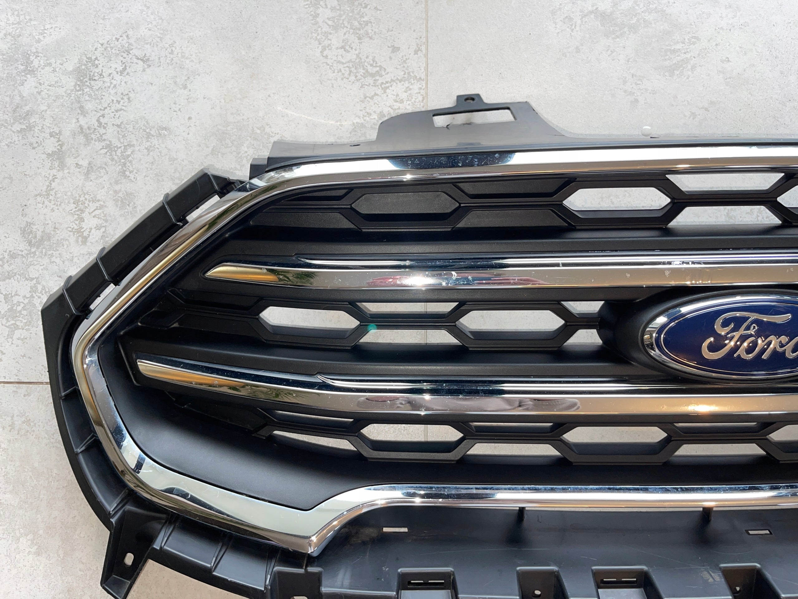 Kühlergrill Ford II 2 1 ECOSPORT FRONTGRILL GN1517B968gr Kühlergitter