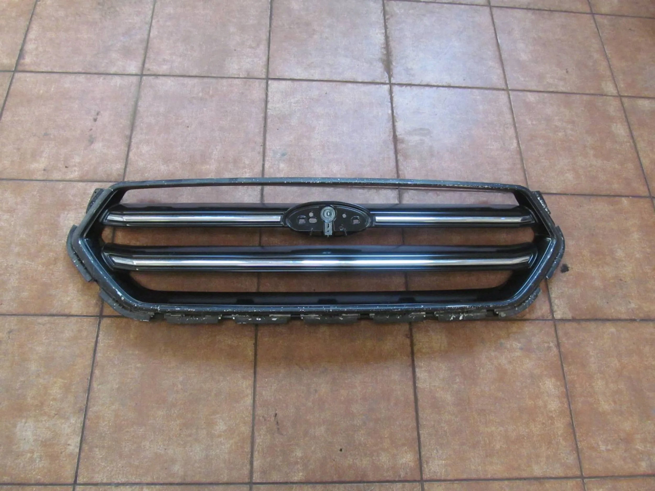 Kühlergrill Ford 4 1 I 2 ESCAPE FRONTGRILL GJ548200GJ54 Kühlergitter