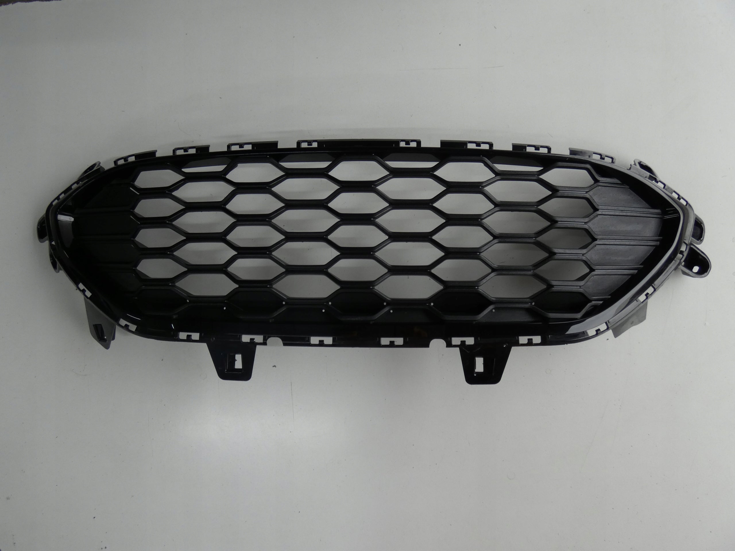 Kühlergrill Ford 2 KUGA I ESCAPE 4 FRONTGRILL LV4B8200YDWL Kühlergitter