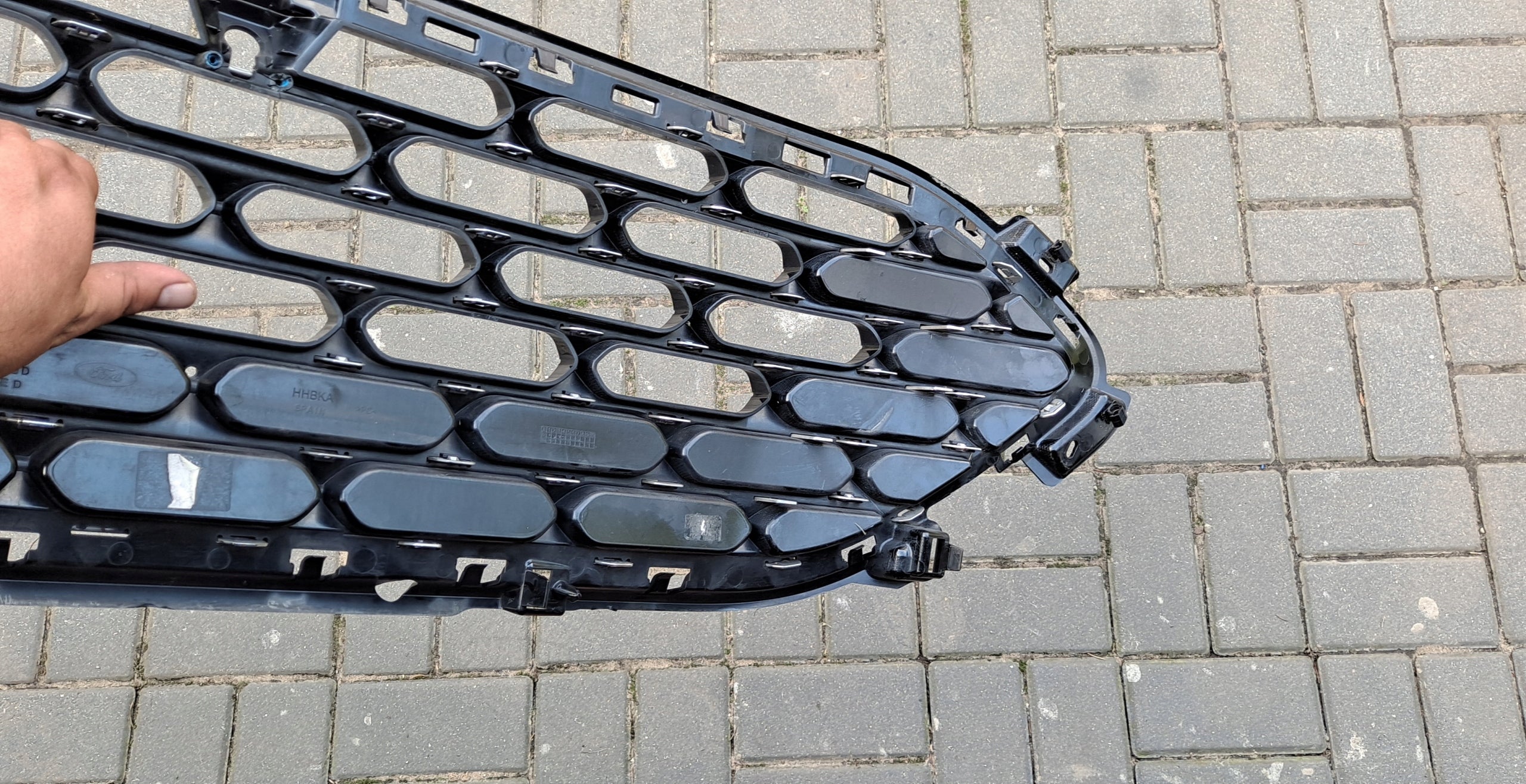 Kühlergrill Ford ESCAPE 1 4 I KUGA 3 2 FRONTGRILL LV4B8200GLV4 Kühlergitter