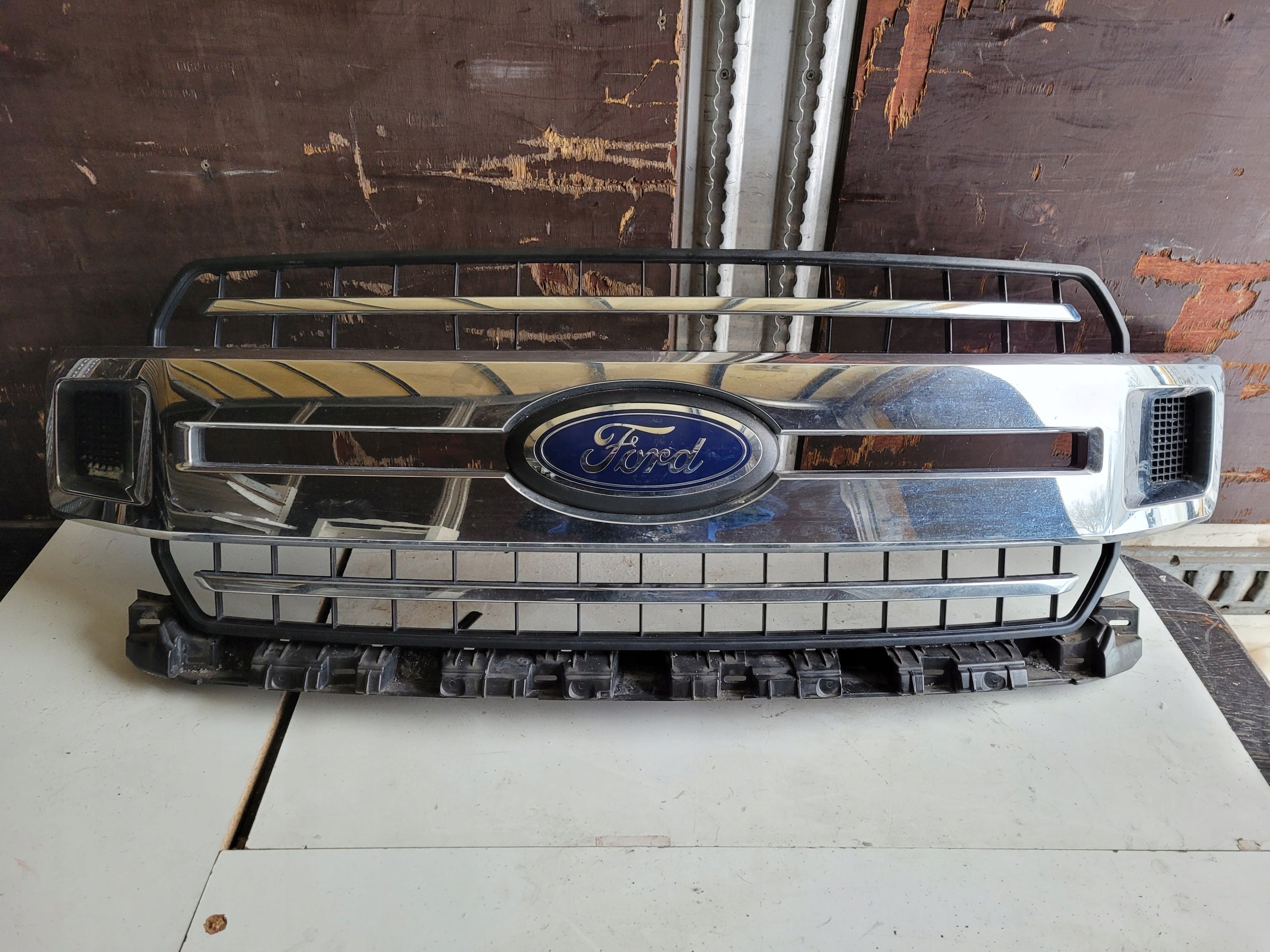 Kühlergrill Ford 3 2 I 4 F150 FRONTGRILL JL348200DE Kühlergitter