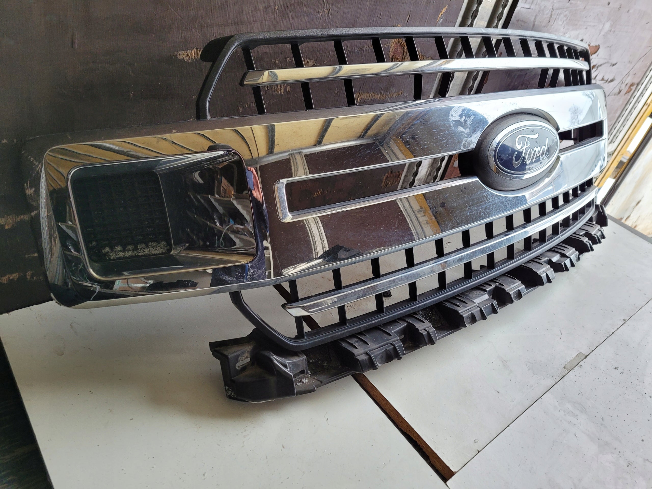 Kühlergrill Ford 3 2 I 4 F150 FRONTGRILL JL348200DE Kühlergitter