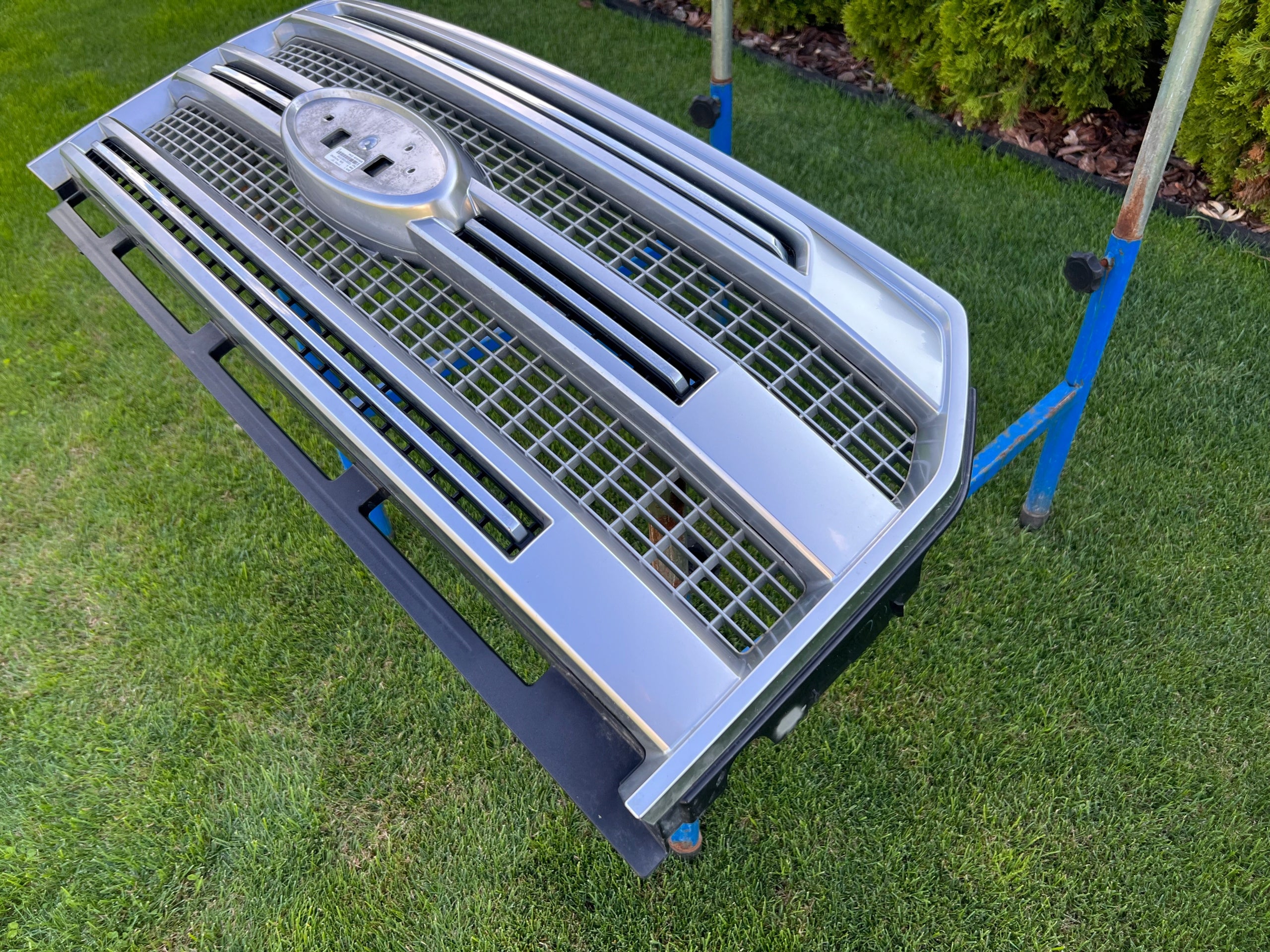 Kühlergrill Ford I F150 FRONTGRILL FL348200UC Kühlergitter