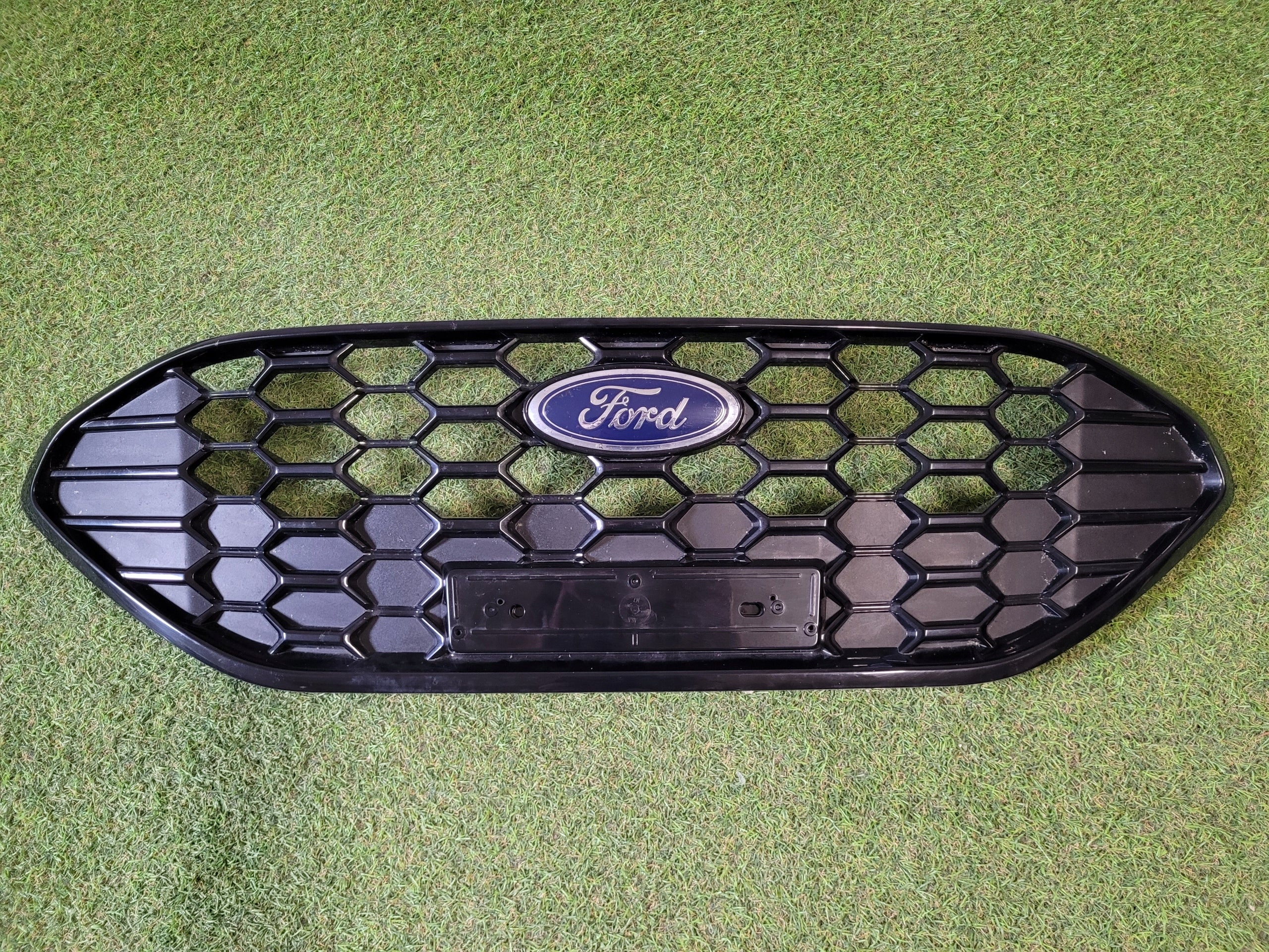  Grille Ford FIESTA FRONT GRILL NX7B8200TNX7 Grille  product image