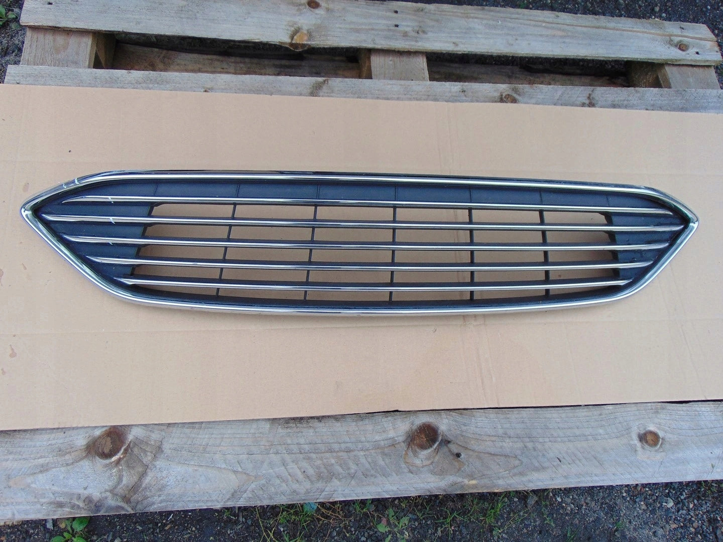 Kühlergrill Ford 3 I 1 4 FOCUS FRONTGRILL Kühlergitter