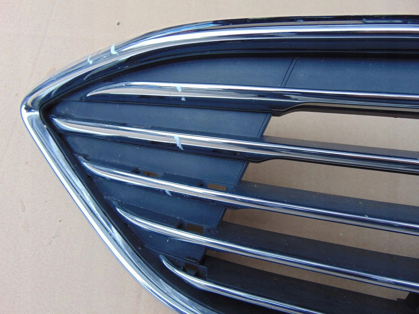 Kühlergrill Ford 3 I 1 4 FOCUS FRONTGRILL Kühlergitter