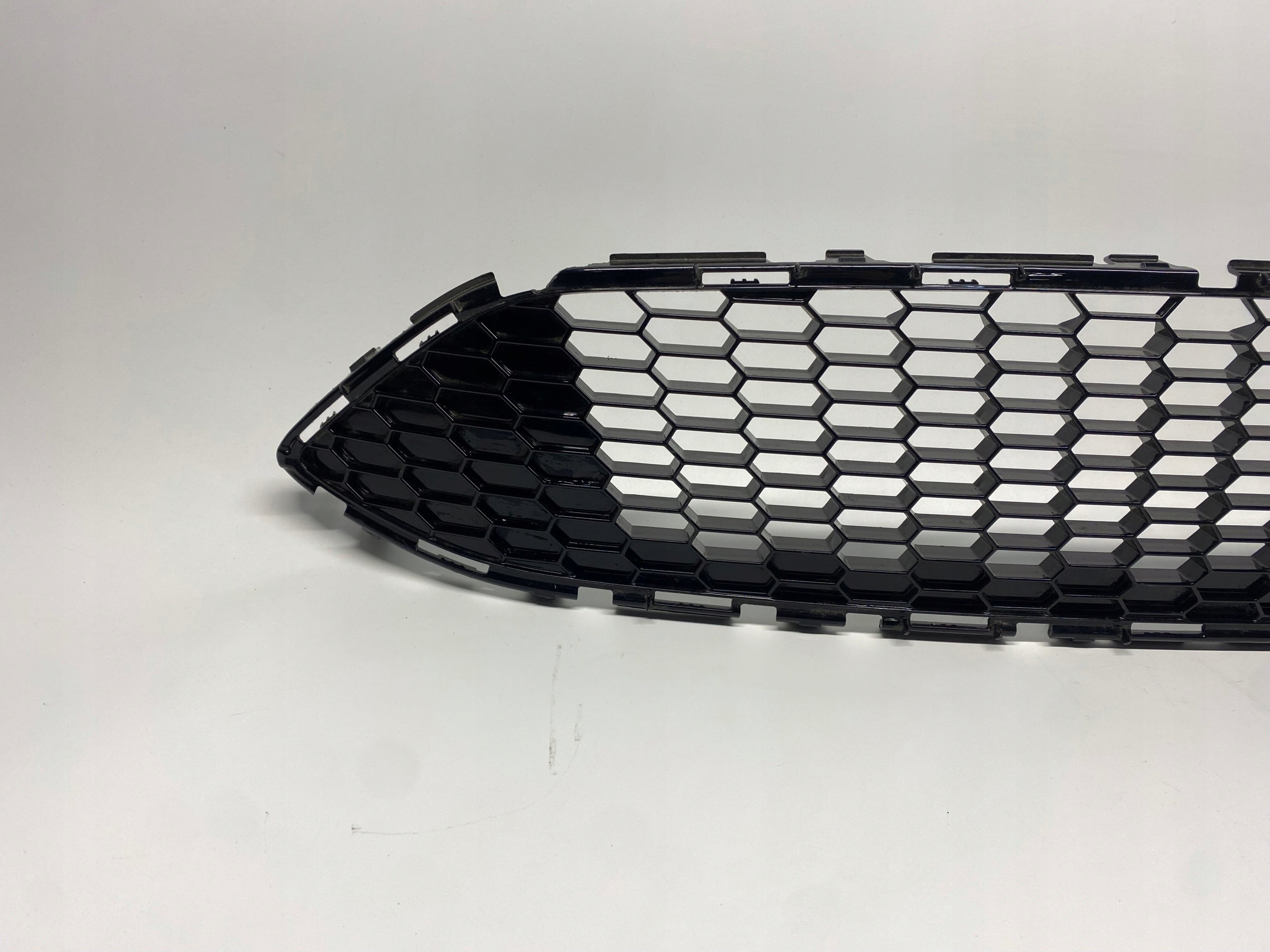 Kühlergrill Ford 3 2 I 1 FOCUS FRONTGRILL F1EJ8200A1kr Kühlergitter