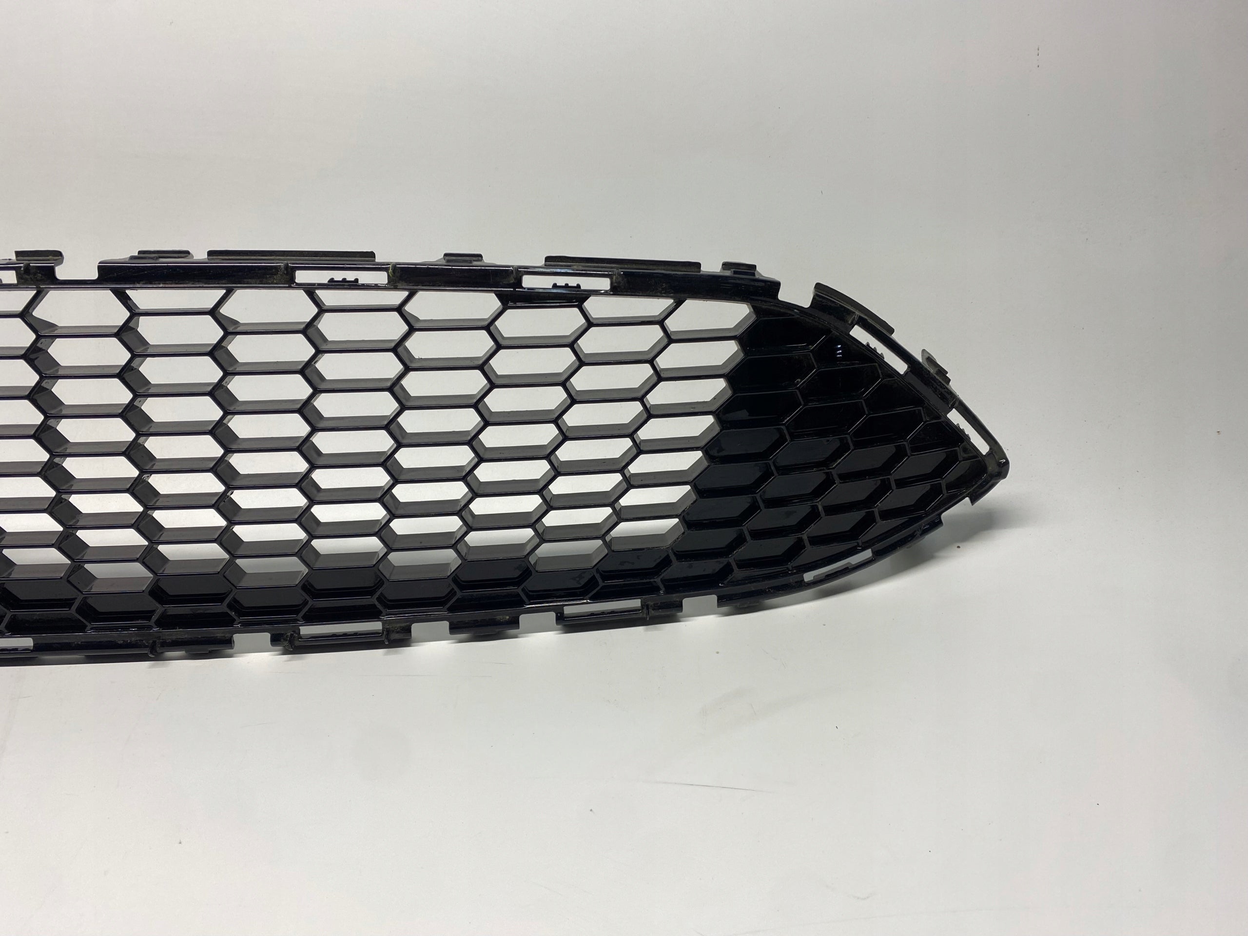 Kühlergrill Ford 3 2 I 1 FOCUS FRONTGRILL F1EJ8200A1kr Kühlergitter