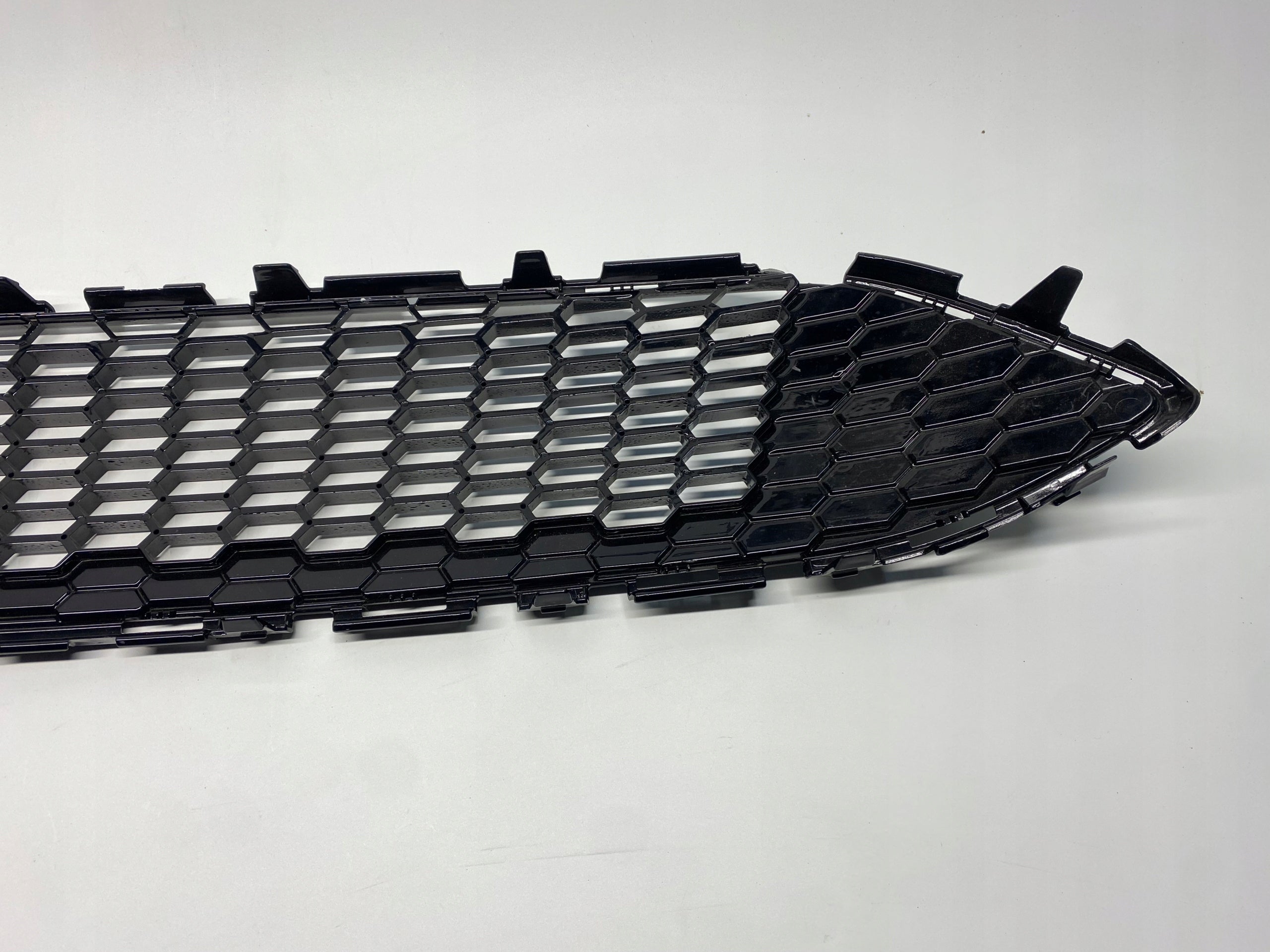 Kühlergrill Ford 3 2 I 1 FOCUS FRONTGRILL F1EJ8200A1kr Kühlergitter