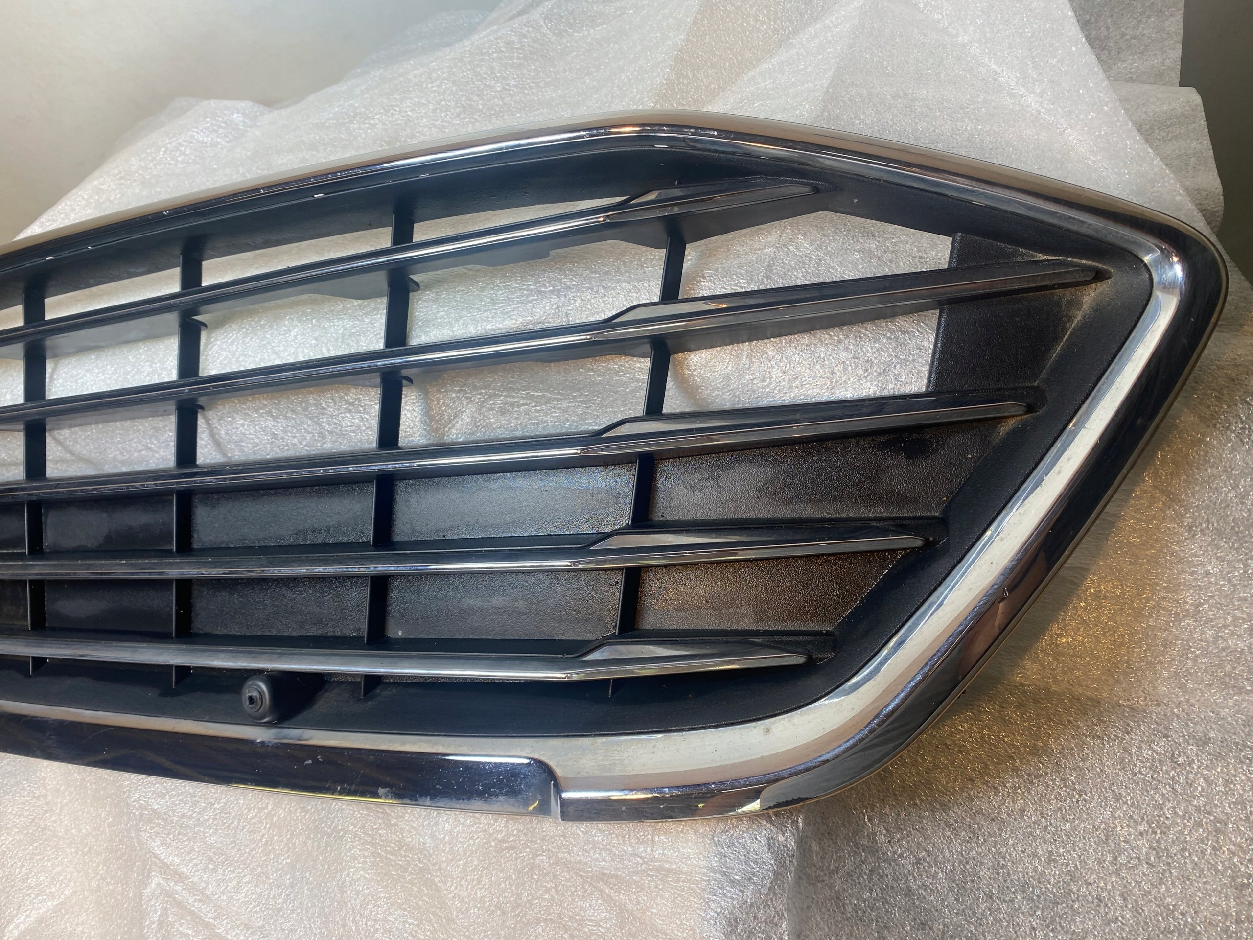  Kühlergrill Ford 3 2 1 4 IV FOCUS FRONTGRILL Kühlergitter product image