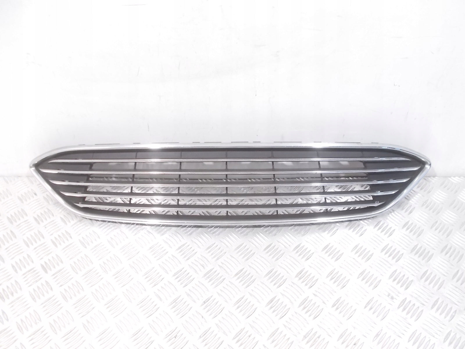 Kühlergrill Ford FOCUS 4 3 I 1 FRONTGRILL Kühlergitter