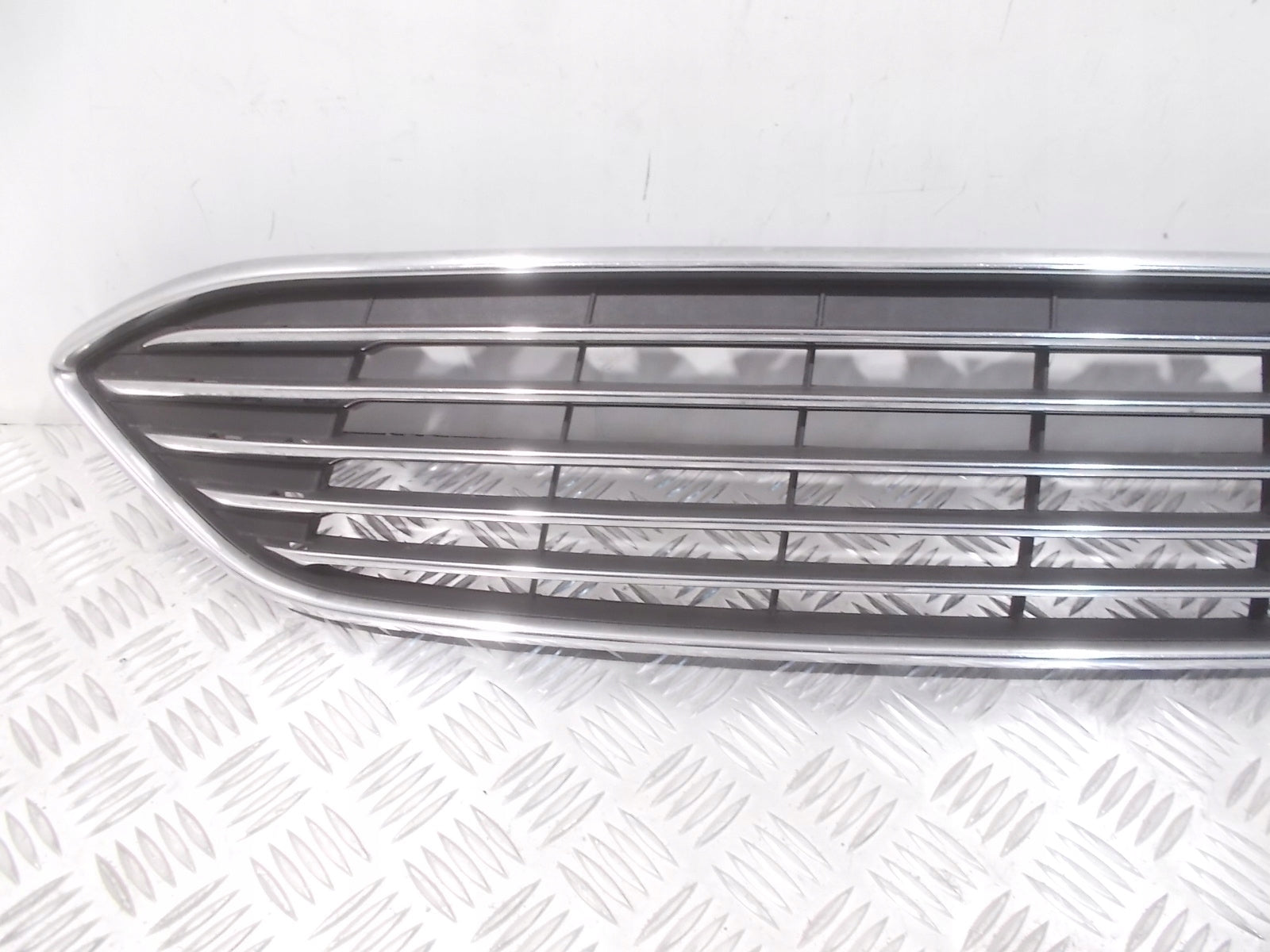 Kühlergrill Ford FOCUS 4 3 I 1 FRONTGRILL Kühlergitter