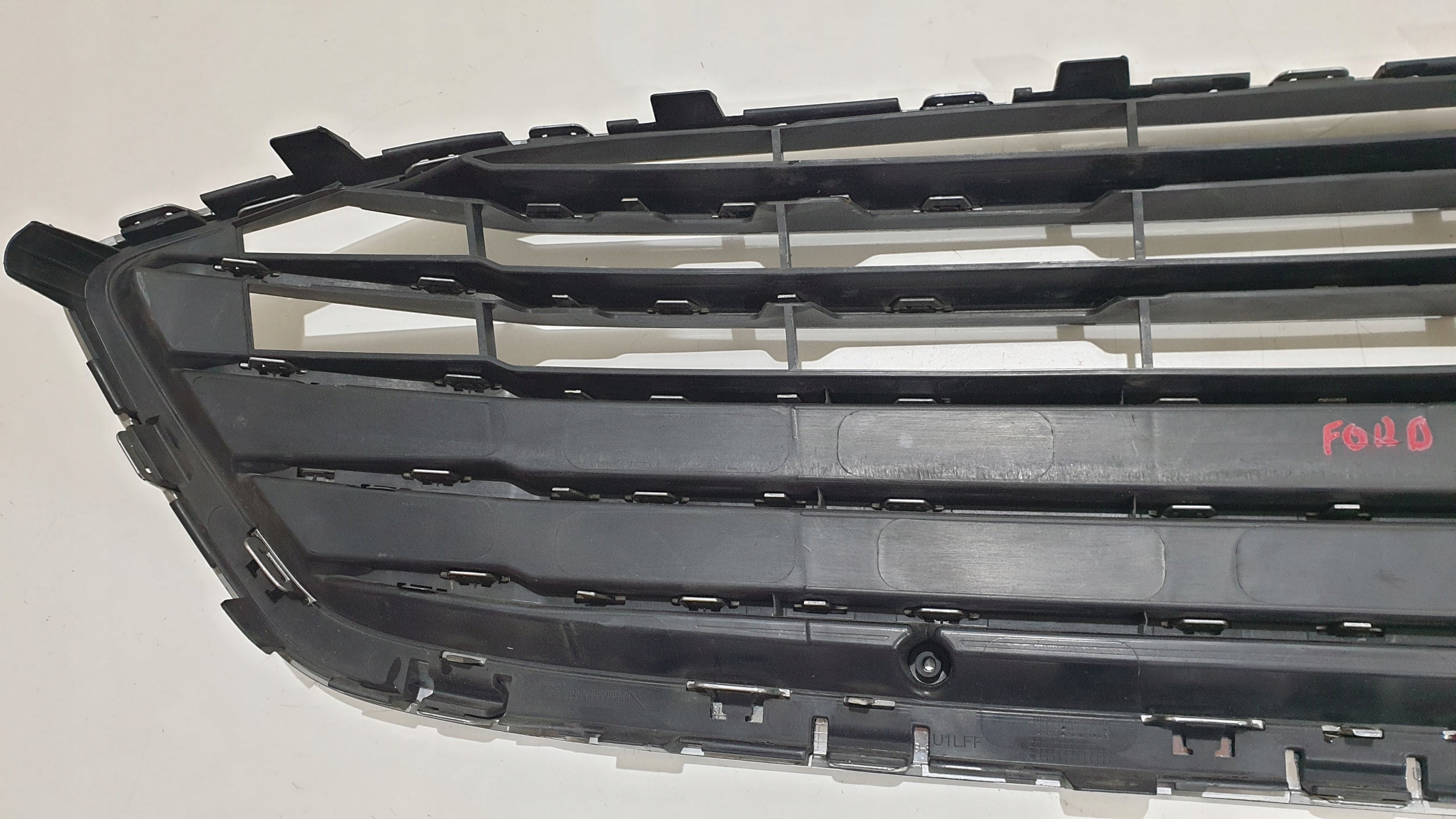 Kühlergrill Ford 3 I 1 4 FOCUS FRONTGRILL Kühlergitter