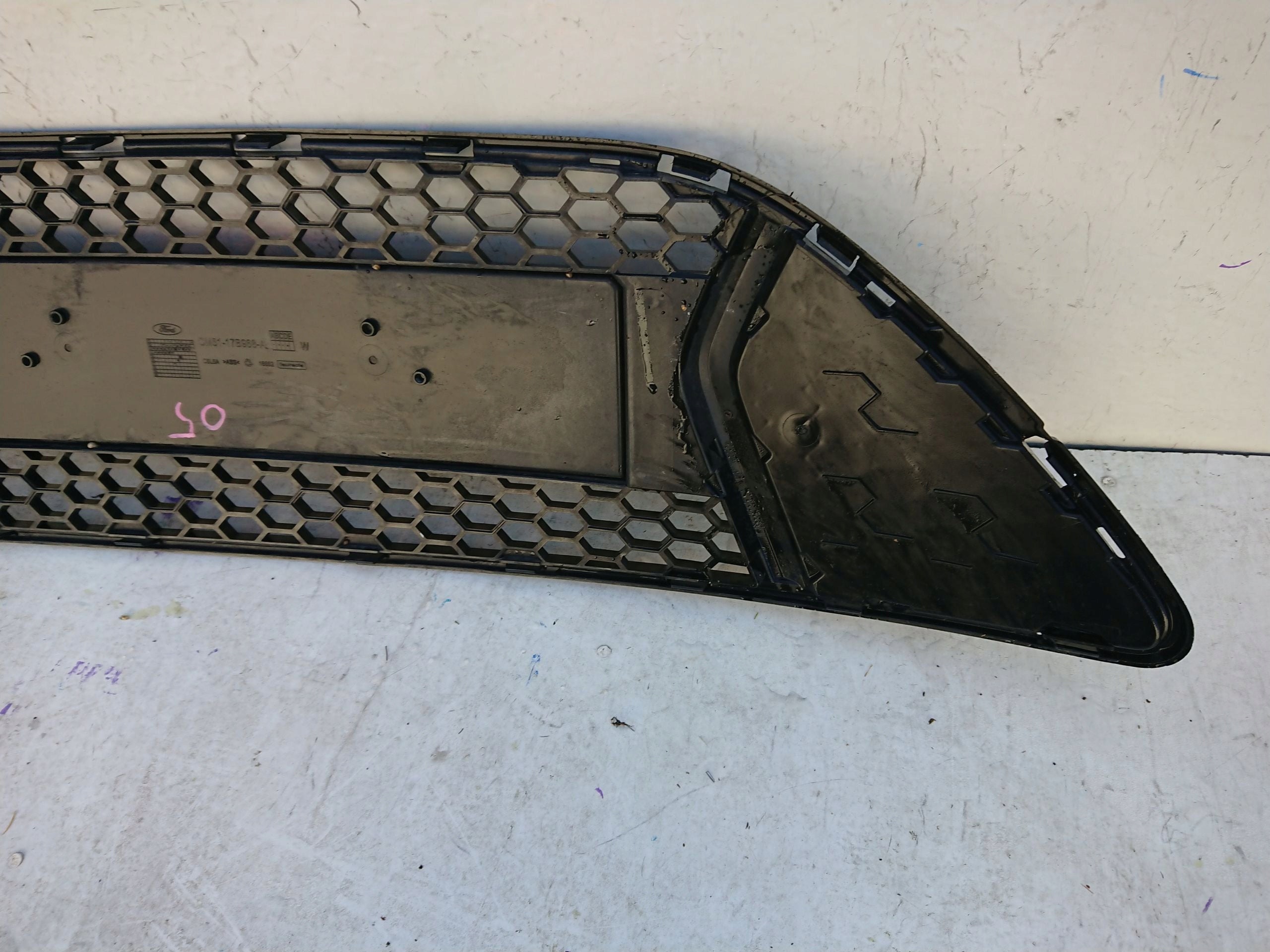 Kühlergrill Ford 4 3 III FOCUS 1 FRONTGRILL cm5117b968ak Kühlergitter