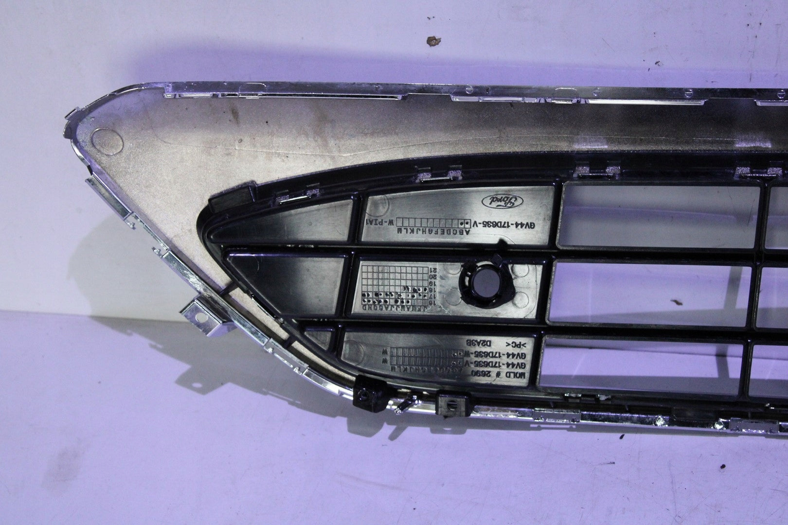 Kühlergrill Ford I 2 KUGA FRONTGRILL GV4417D635V Kühlergitter