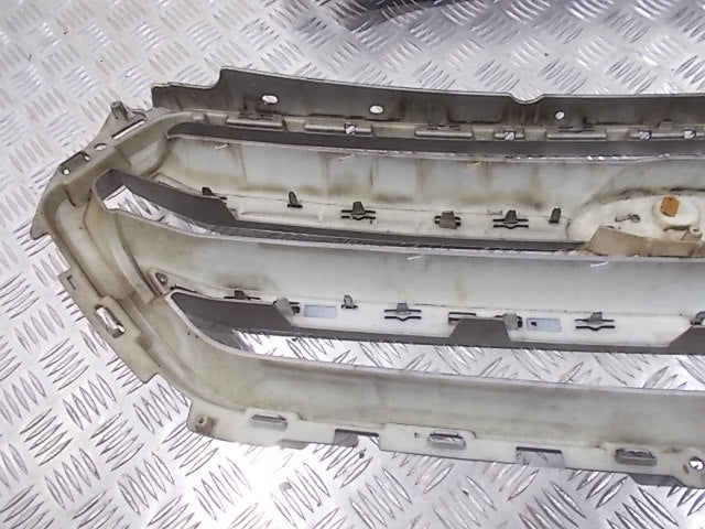 Kühlergrill Ford 2 II 1 KUGA FRONTGRILL GV448200BGJ5 Kühlergitter