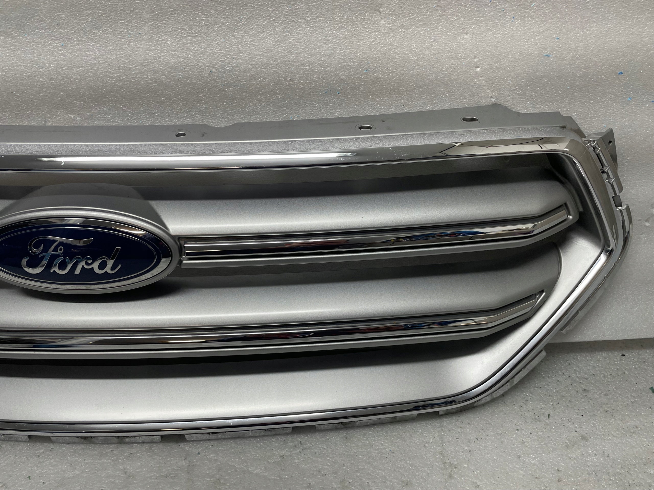 Kühlergrill Ford I 2 KUGA 4 FRONTGRILL GV448200BCVG Kühlergitter