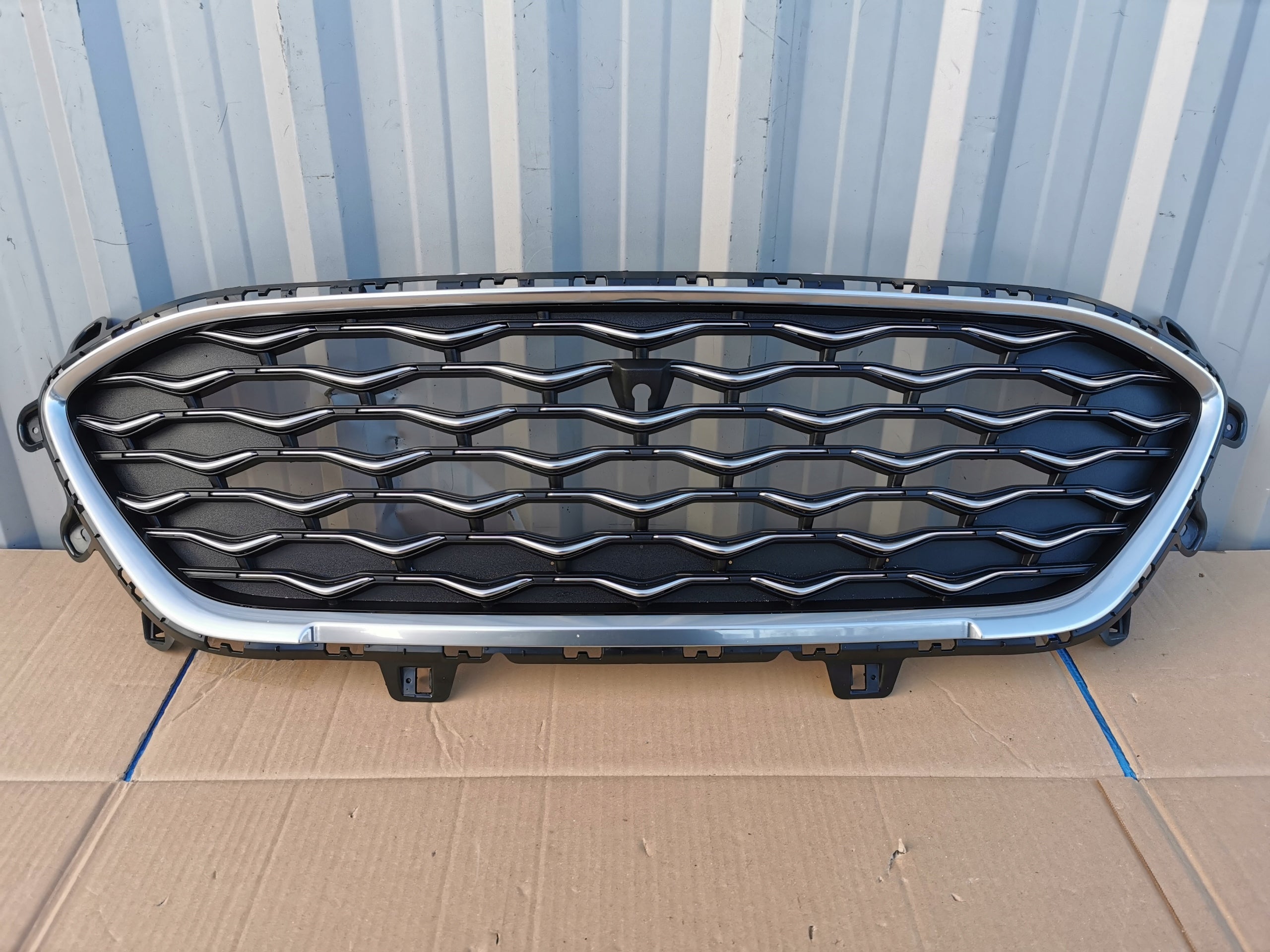  Radiator grille Ford KUGA III 3 1 FRONT GRILLE LV4B8200VBAX Radiator grille  product image