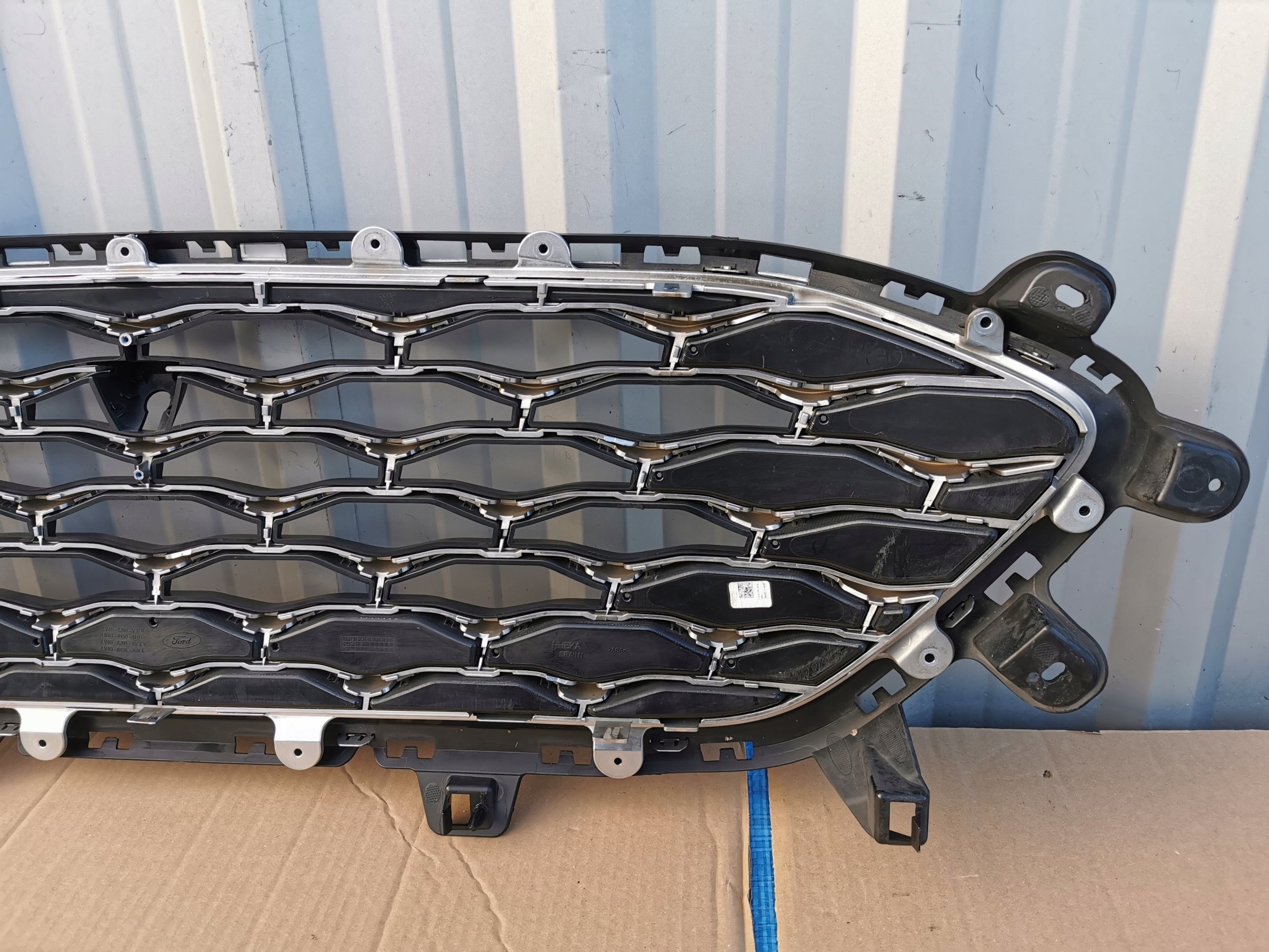 Kühlergrill Ford KUGA III 3 1 FRONTGRILL LV4B8200VBAX Kühlergitter