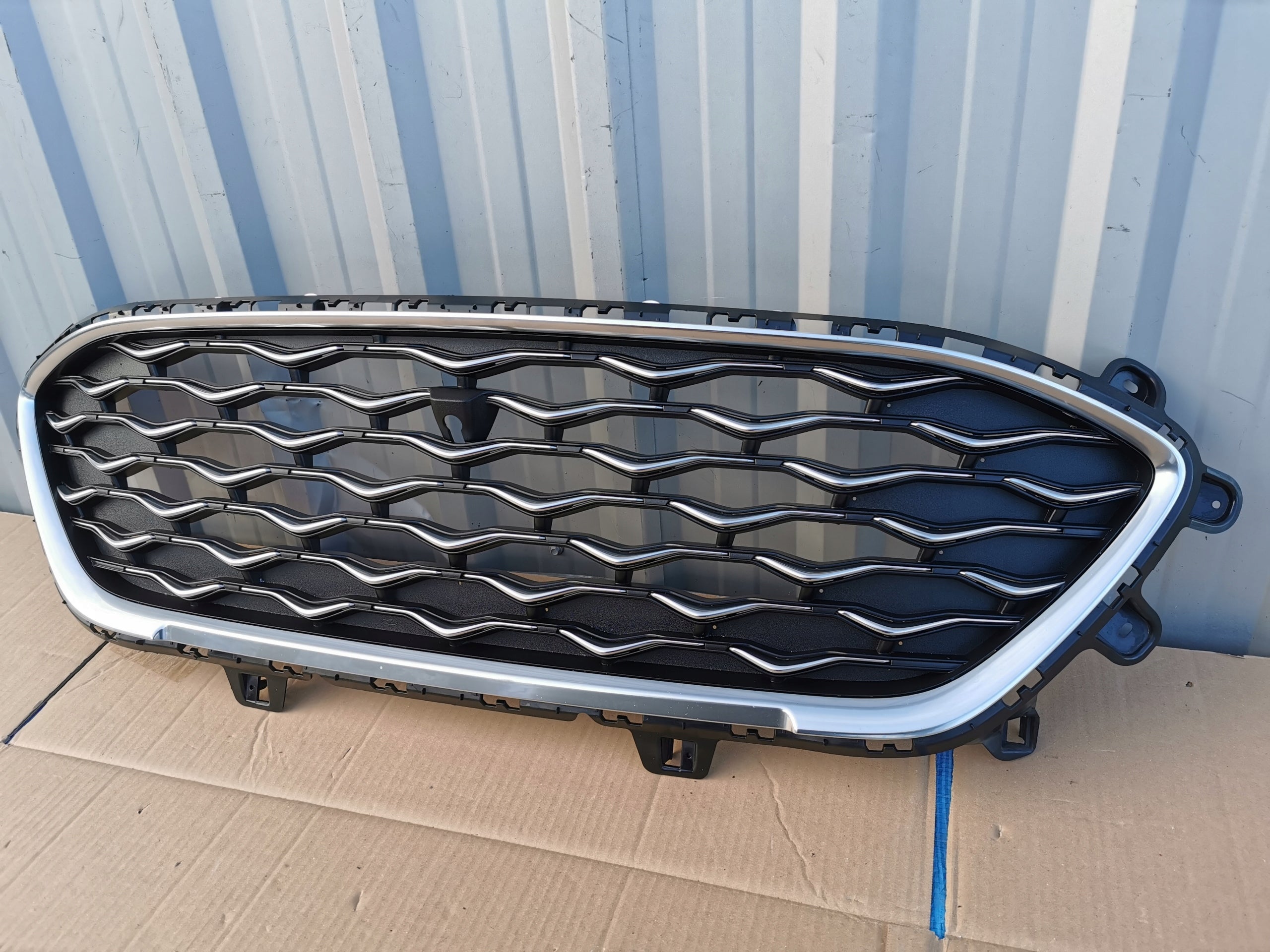 Kühlergrill Ford KUGA III 3 1 FRONTGRILL LV4B8200VBAX Kühlergitter