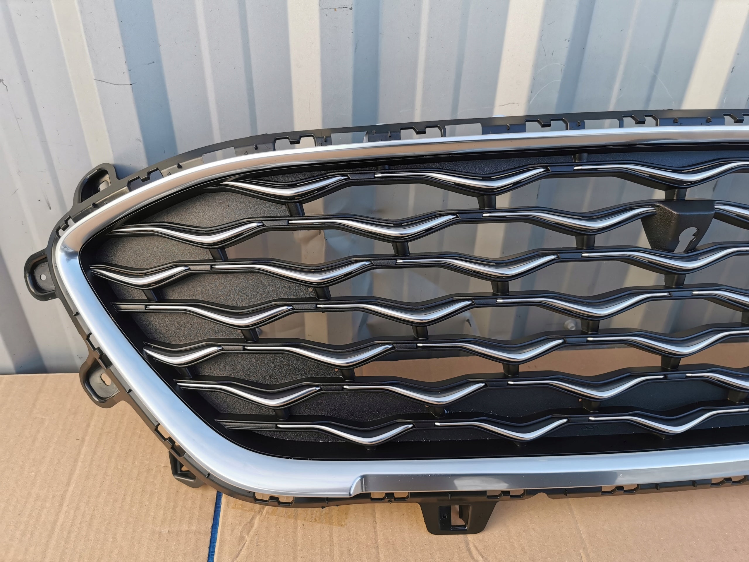 Kühlergrill Ford KUGA III 3 1 FRONTGRILL LV4B8200VBAX Kühlergitter