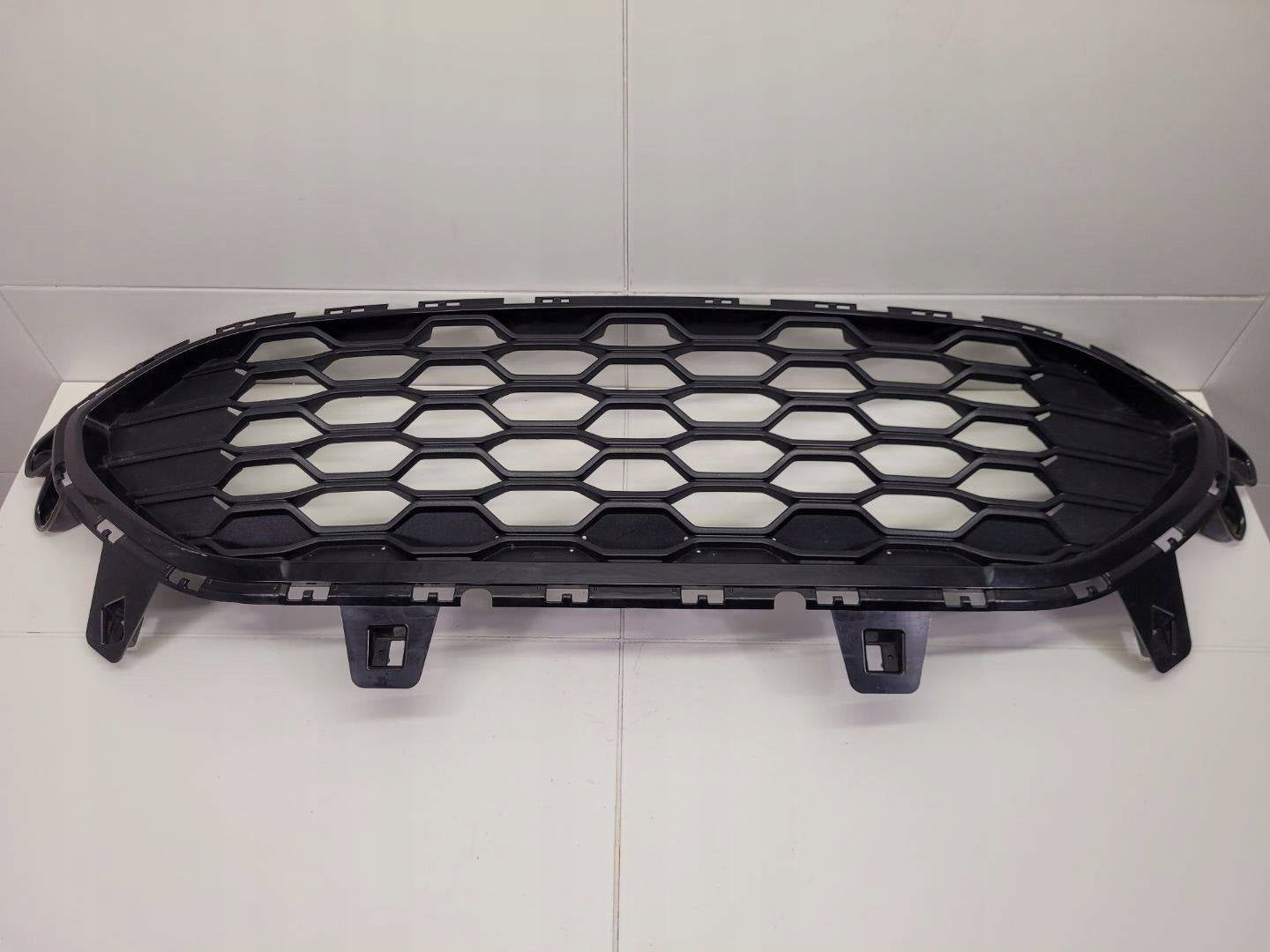 Kühlergrill Ford 3 2 KUGA I 4 FRONTGRILL LV4B8200YFor Kühlergitter