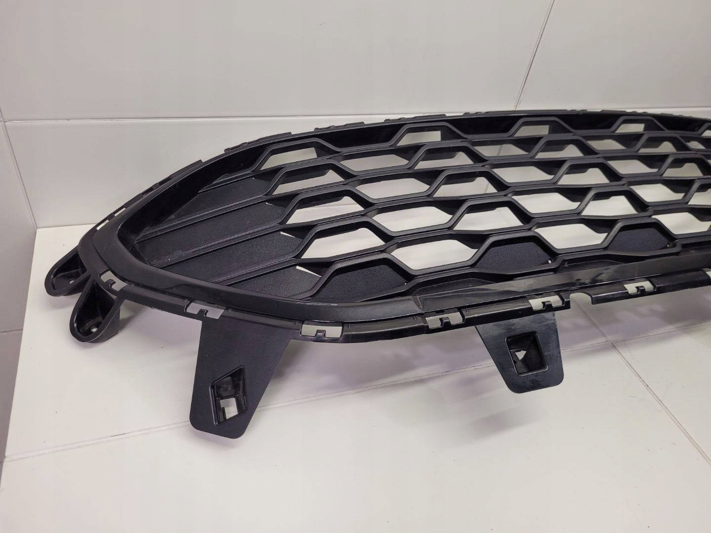 Kühlergrill Ford 3 2 KUGA I 4 FRONTGRILL LV4B8200YFor Kühlergitter