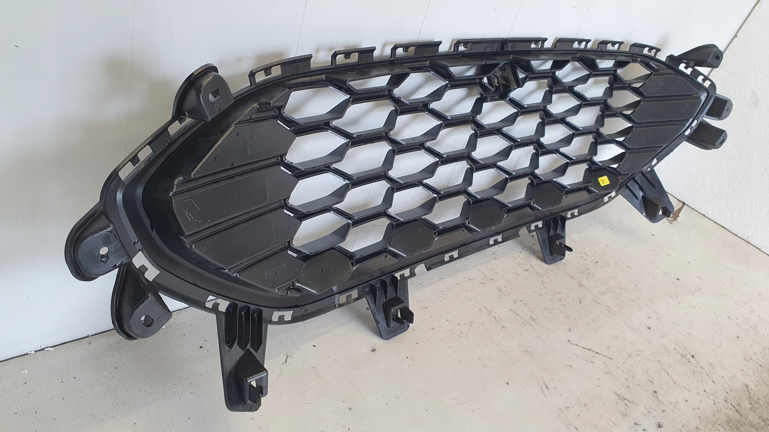 Kühlergrill Ford 3 2 KUGA I 1 4 FRONTGRILL LV4B8200LV4B Kühlergitter