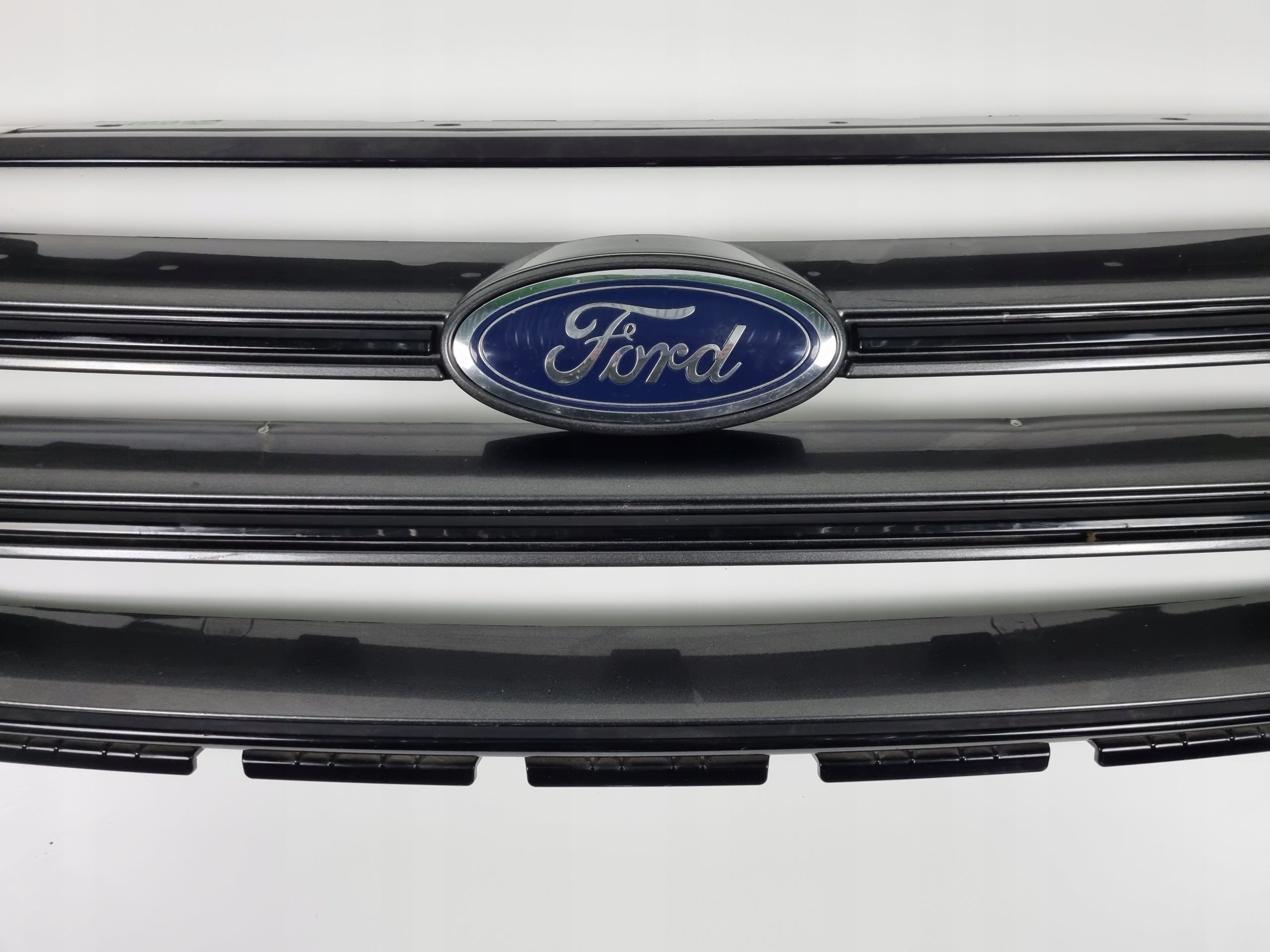 Kühlergrill Ford 2 KUGA I 1 4 FRONTGRILL GV448200D Kühlergitter