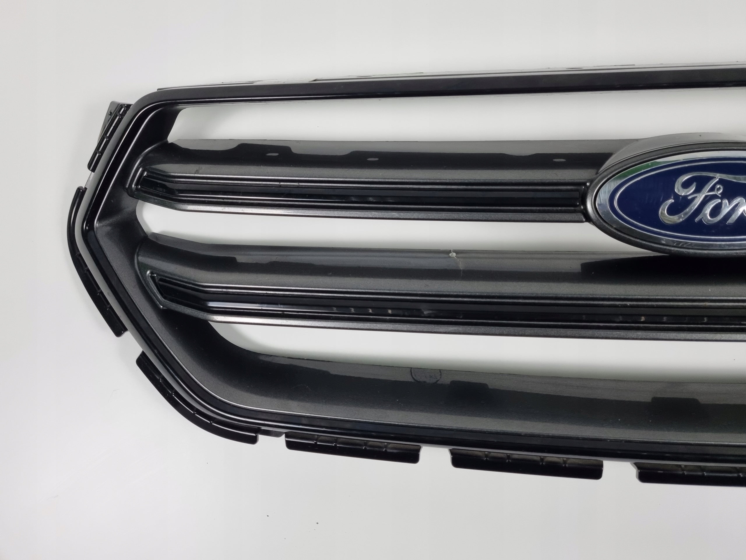 Kühlergrill Ford 2 KUGA I 1 4 FRONTGRILL GV448200D Kühlergitter