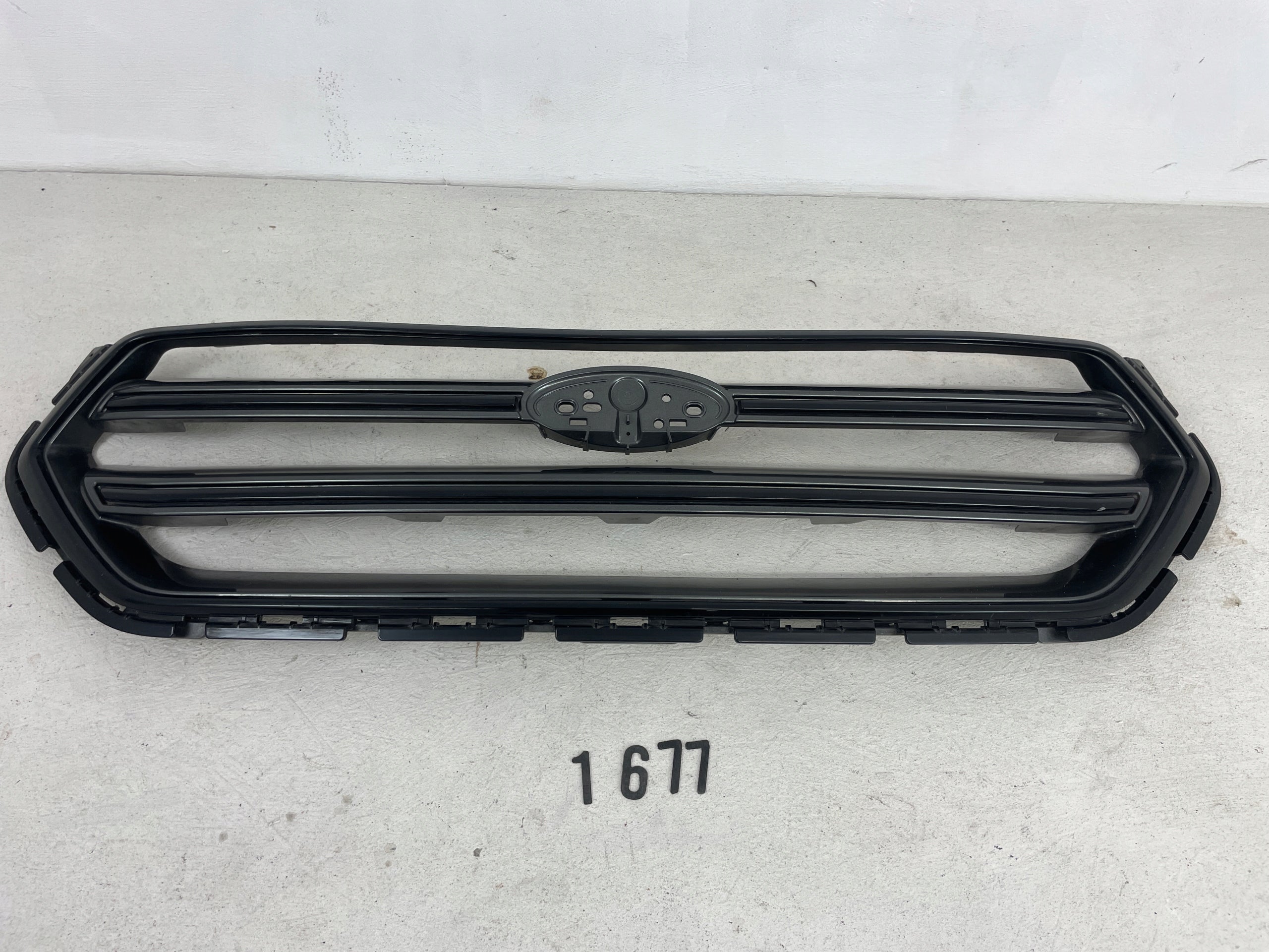 Kühlergrill Ford 2 KUGA I 1 4 FRONTGRILL GV448200BCWg Kühlergitter