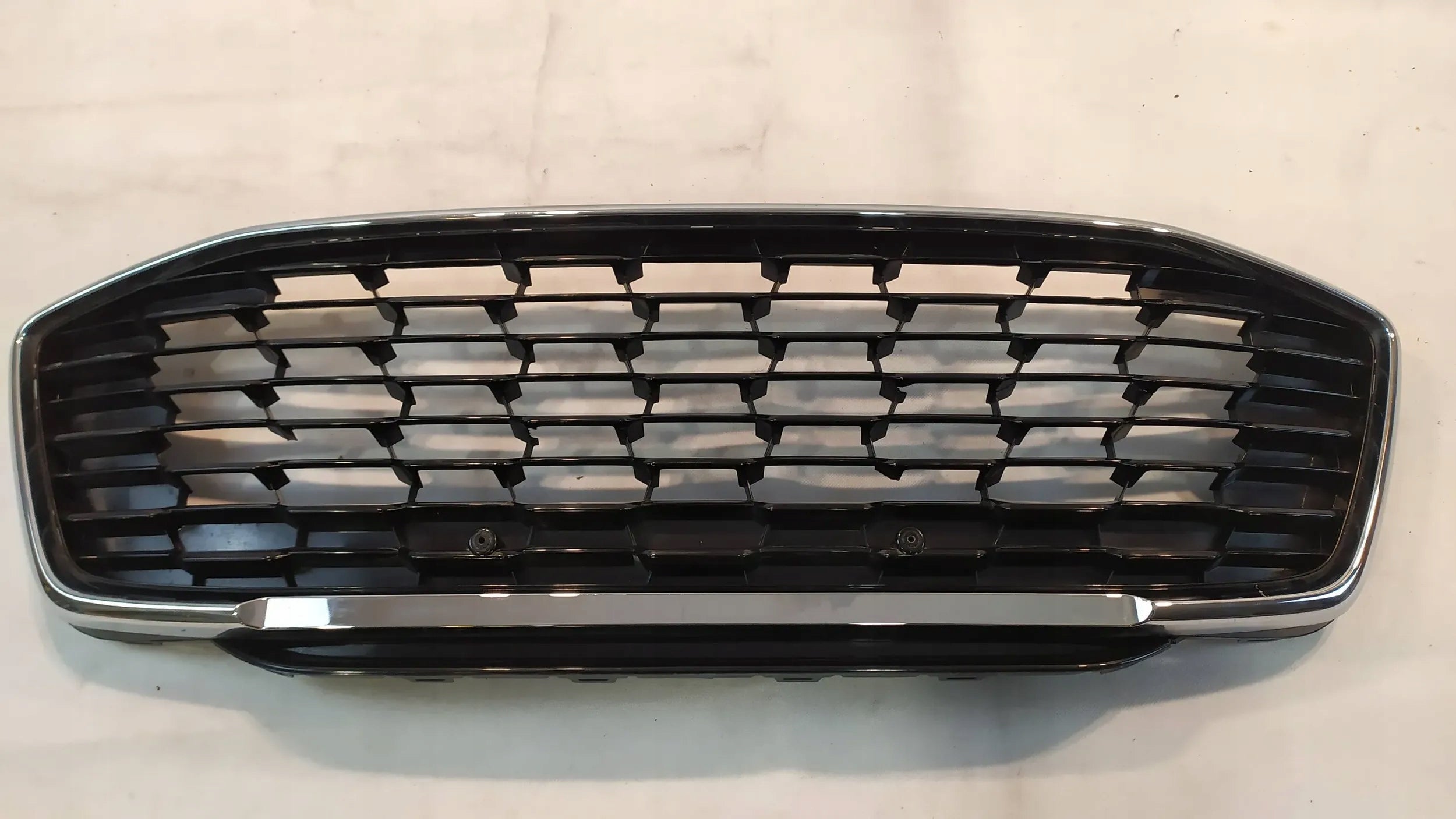 Grille Ford 2 II KUGA FRONTGRILL Radiator grille 