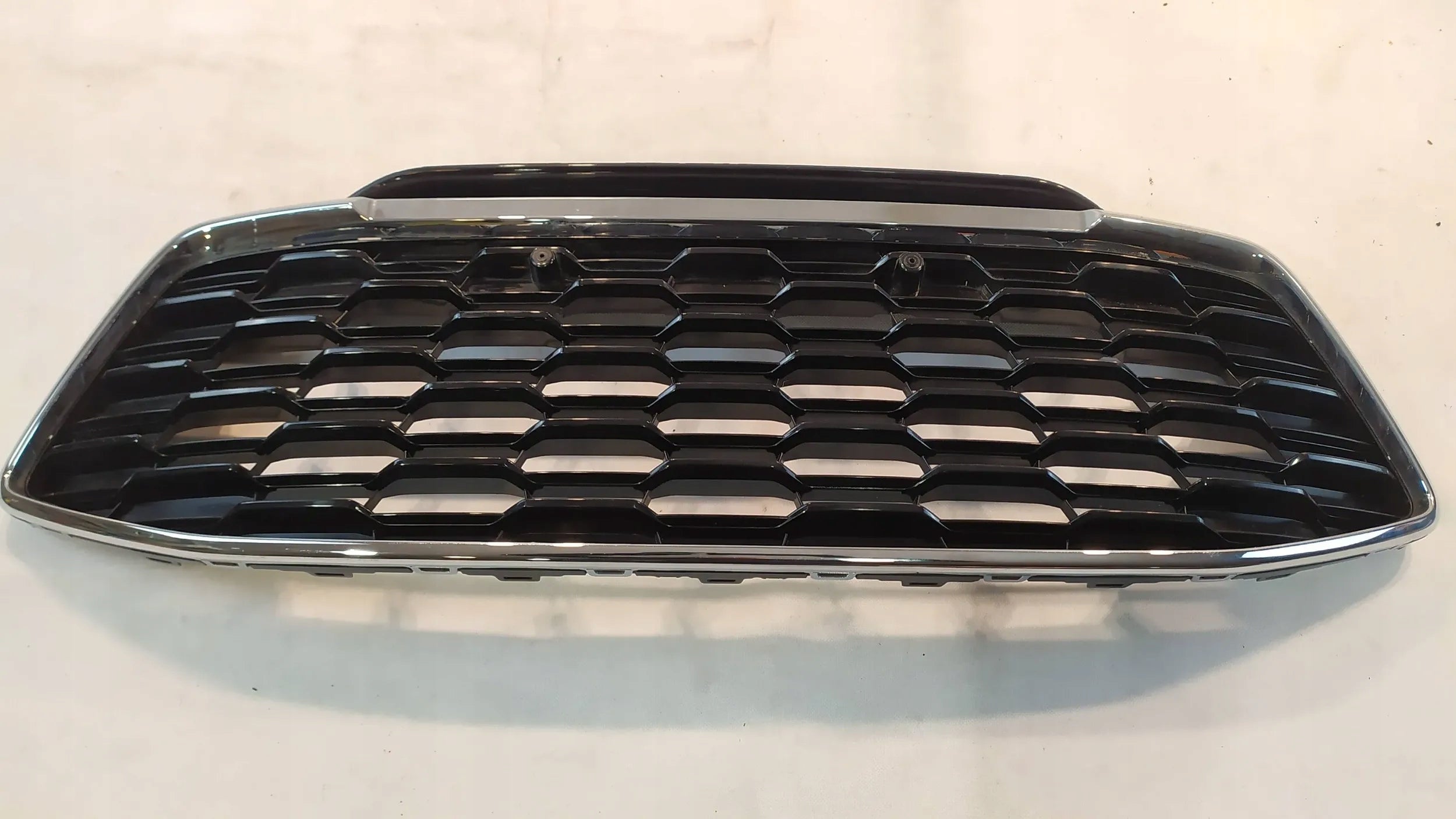 Kühlergrill Ford 2 II KUGA FRONTGRILL Kühlergitter