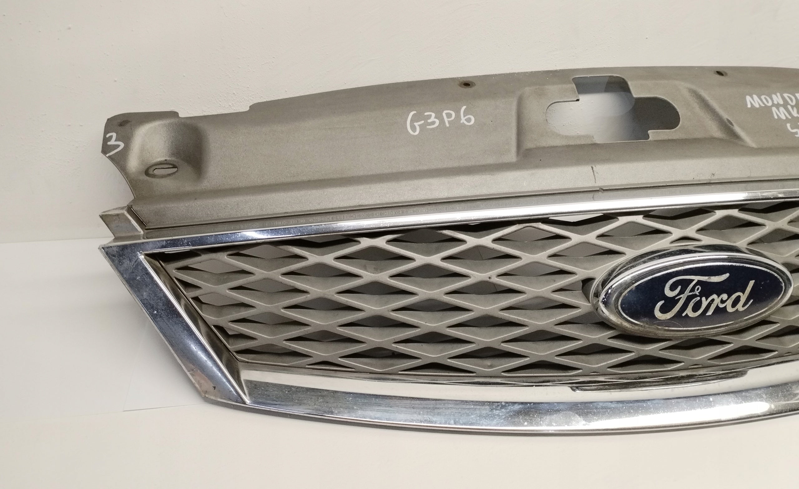 Kühlergrill Ford 3 2 I 1 MONDEO FRONTGRILL Kühlergitter