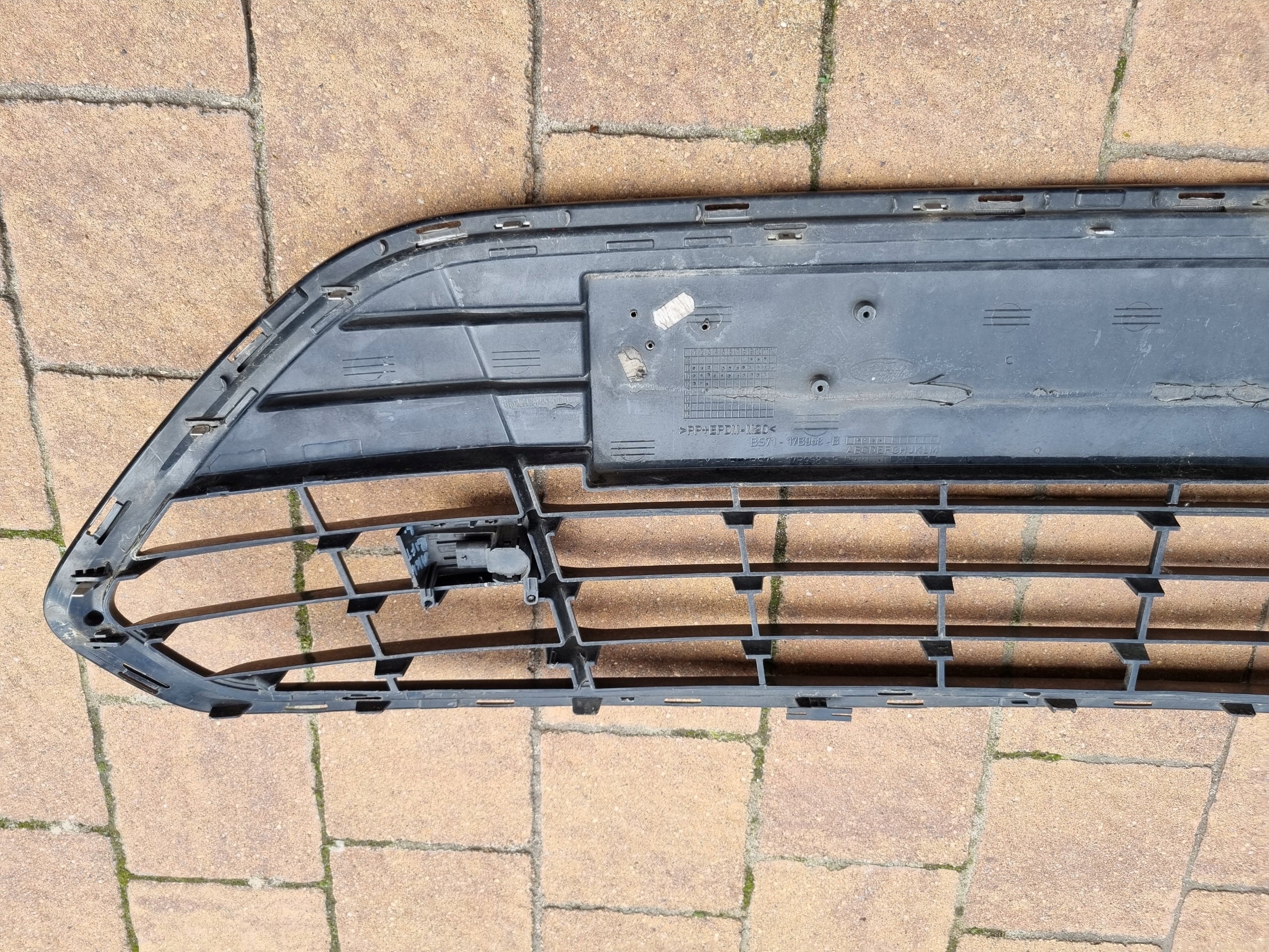 Kühlergrill Ford 4 I MONDEO 1 FRONTGRILL BS7117B968B Kühlergitter