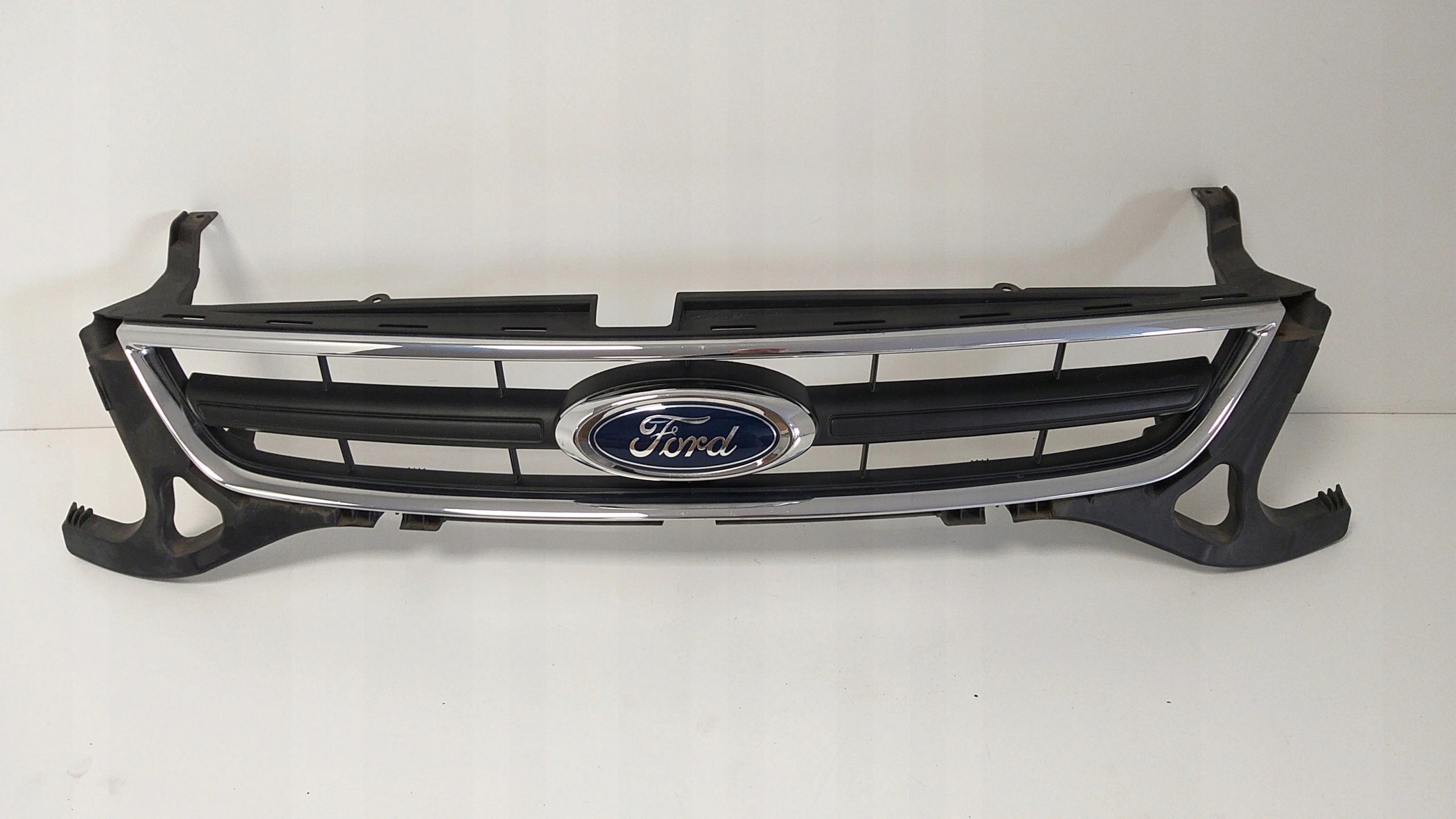 Kühlergrill Ford 2 I 1 4 MONDEO FRONTGRILL BS718200A Kühlergitter