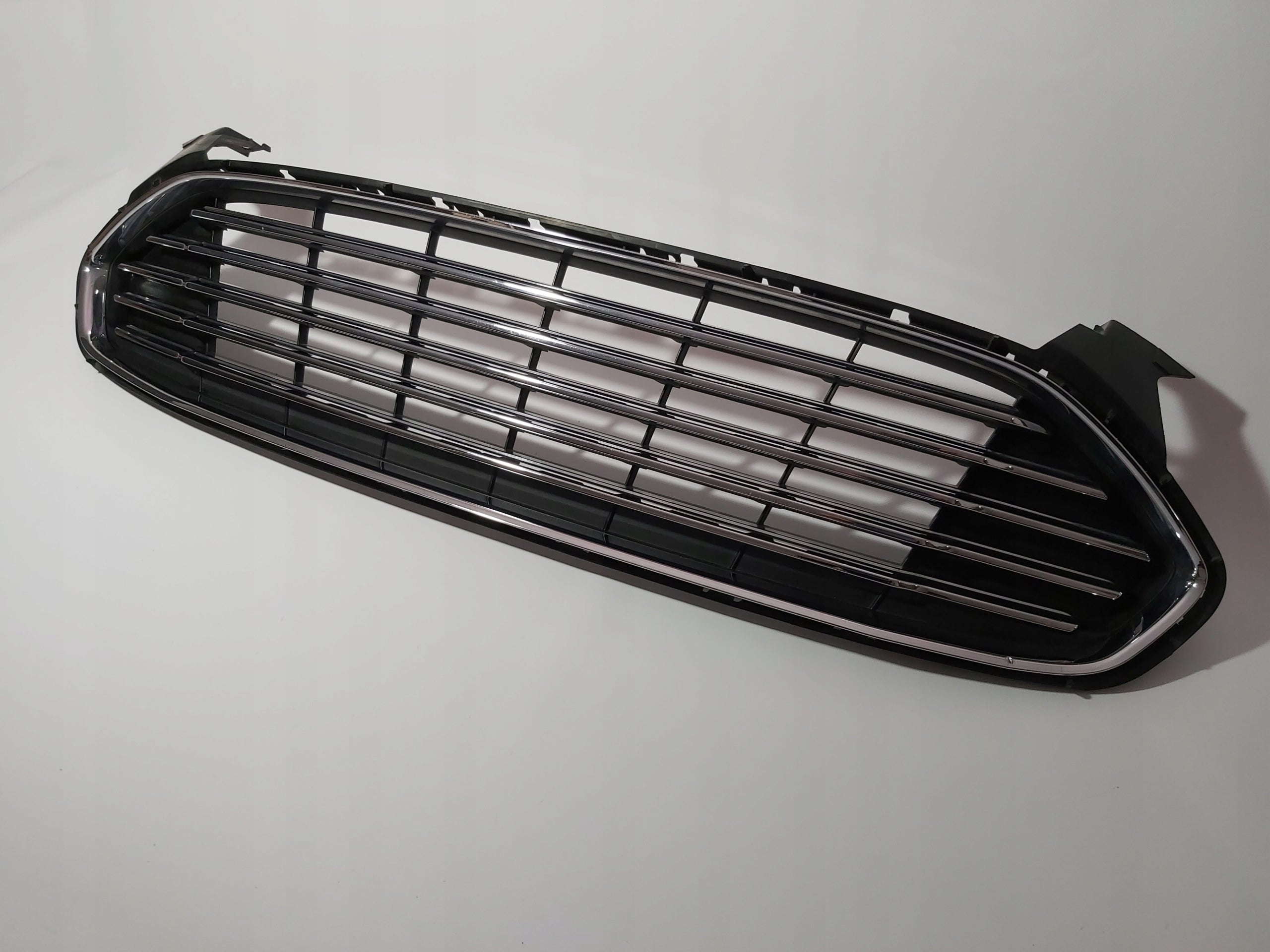 Kühlergrill Ford MONDEO I 1 3 MK5 FRONTGRILL DS738150Ford Kühlergitter