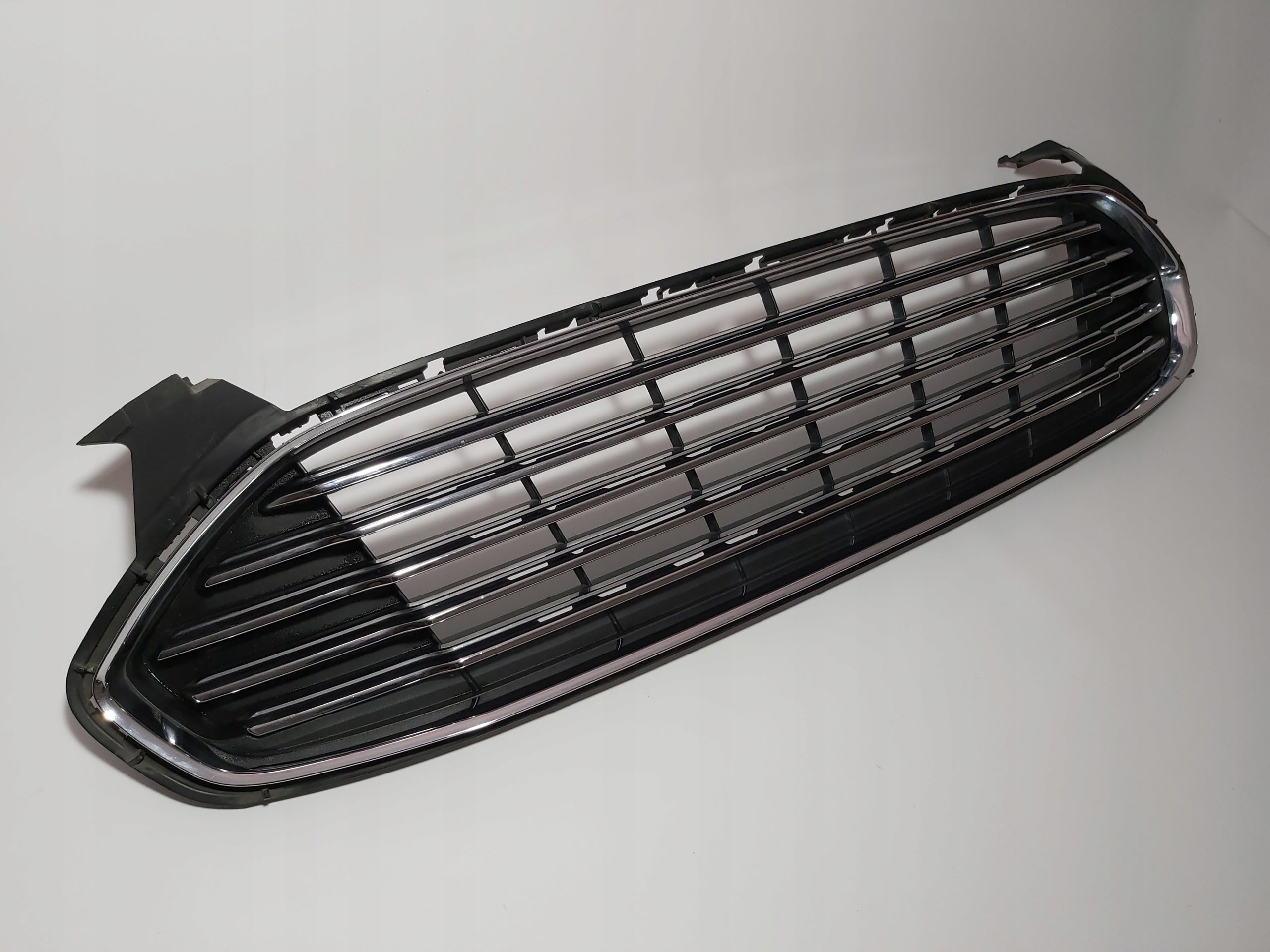 Kühlergrill Ford MONDEO I 1 3 MK5 FRONTGRILL DS738150Ford Kühlergitter