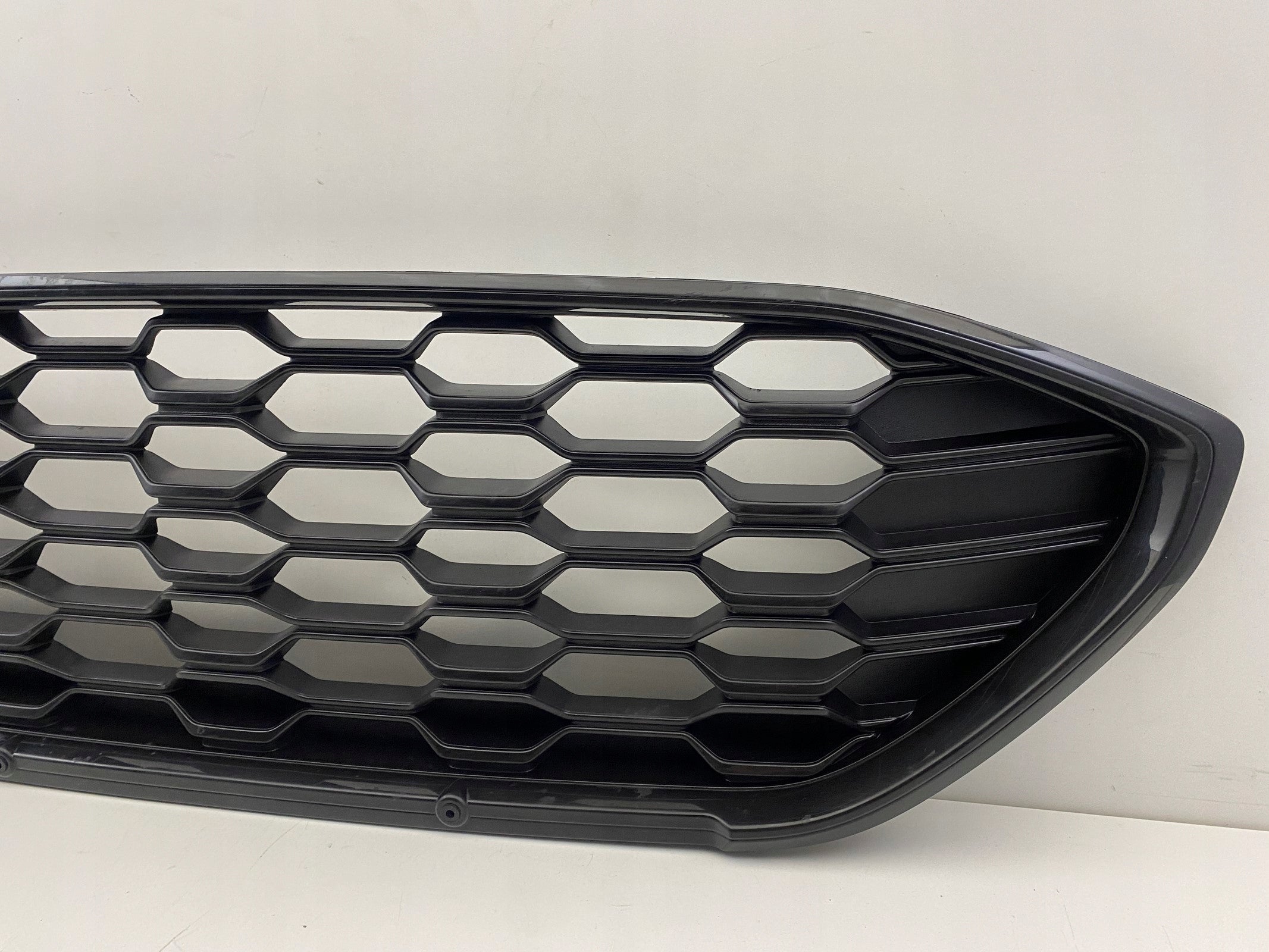 Kühlergrill Ford I 2 1 PUMA FRONTGRILL L1TB8200C Kühlergitter