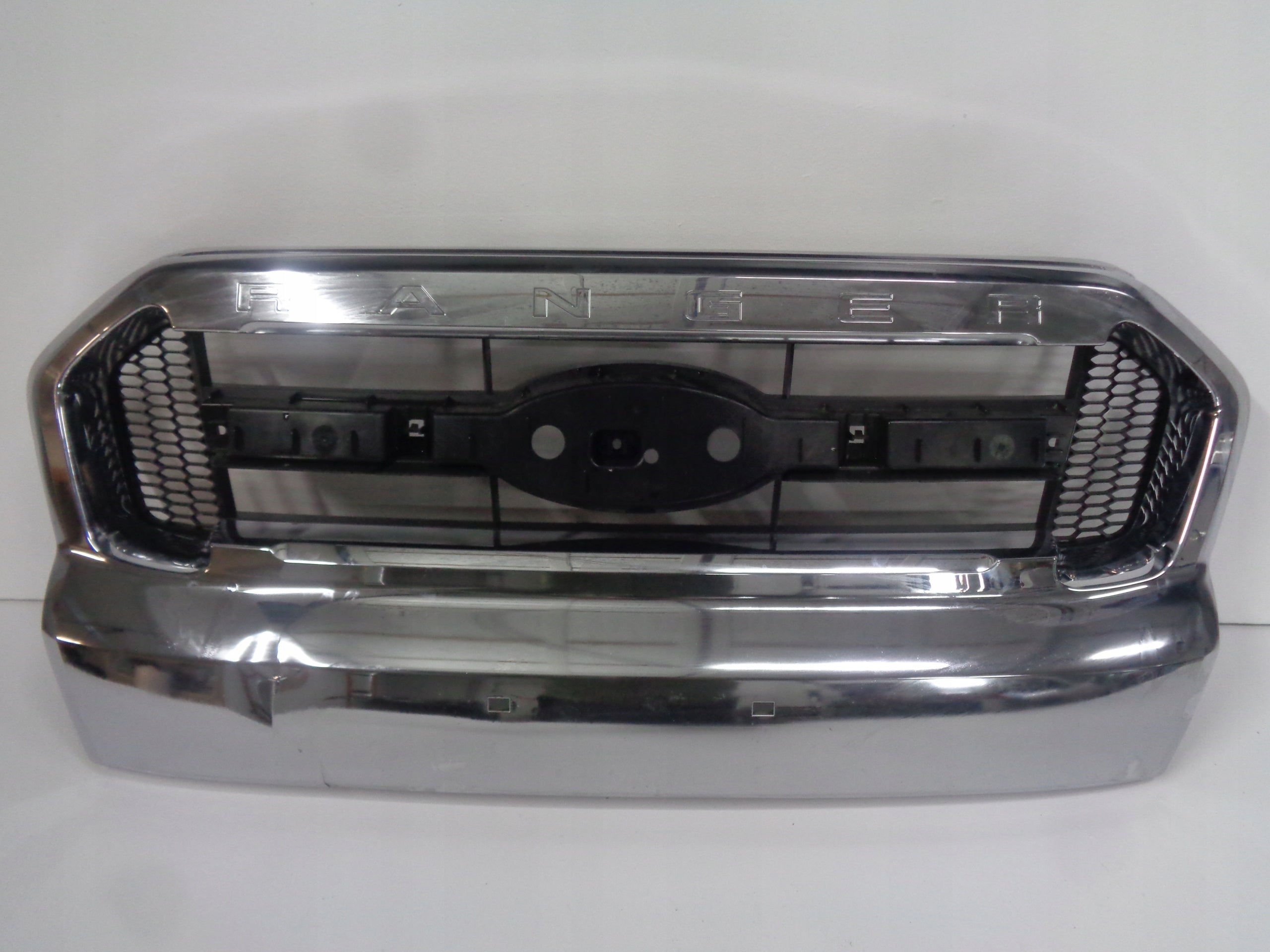 Kühlergrill Ford RANGER I 4 FRONTGRILL EB3B8350A Kühlergitter