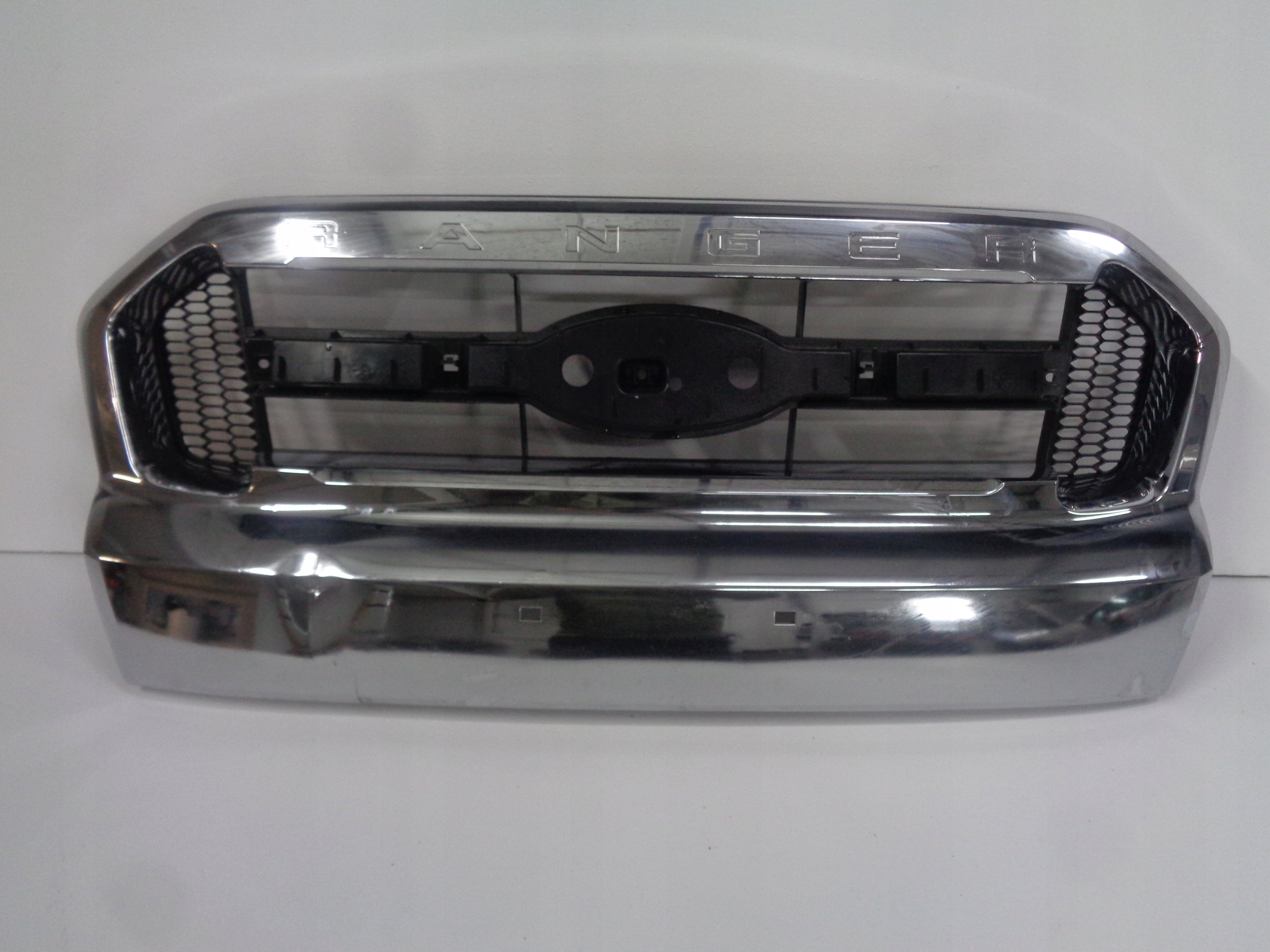 Kühlergrill Ford RANGER I 4 FRONTGRILL EB3B8350A Kühlergitter