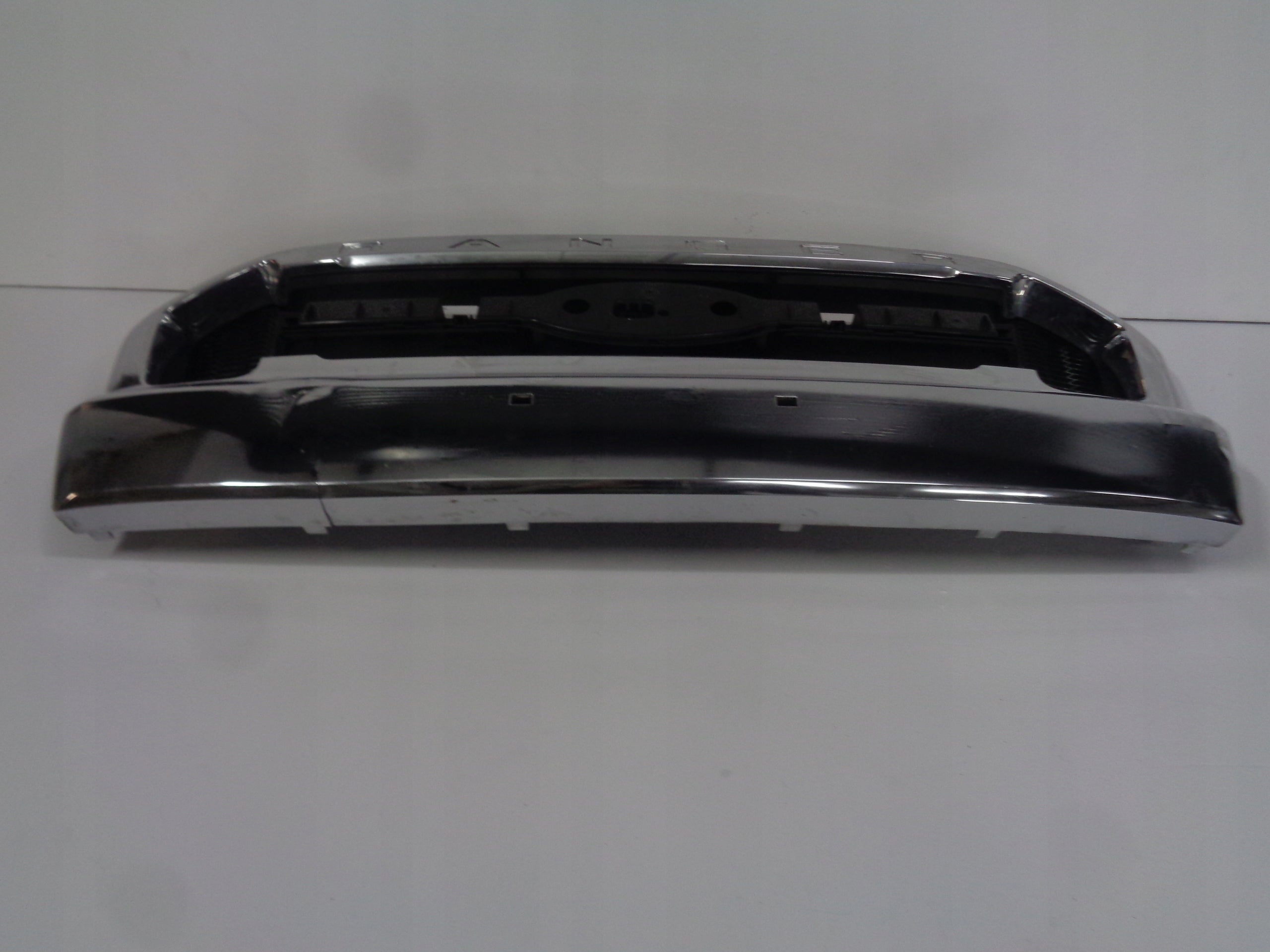 Kühlergrill Ford RANGER I 4 FRONTGRILL EB3B8350A Kühlergitter